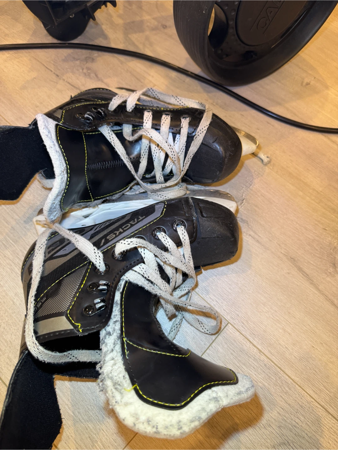 CCM Hockey Skates Size 13 - photo 2
