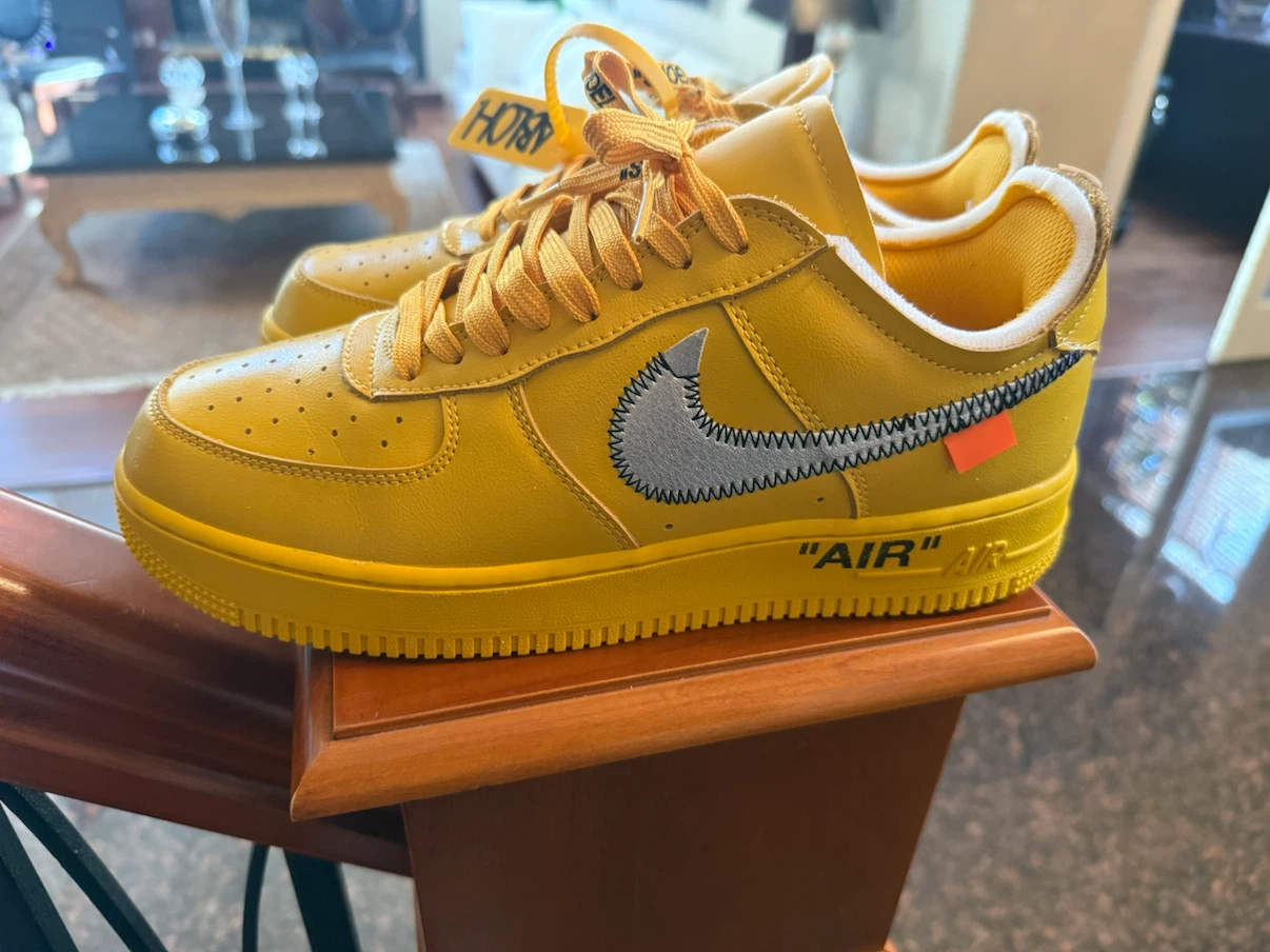 Air Force 1 Low University Gold" size 9.5