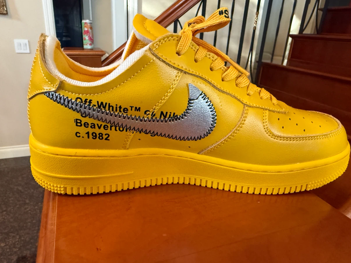 Air Force 1 Low University Gold" size 9.5 - photo 3