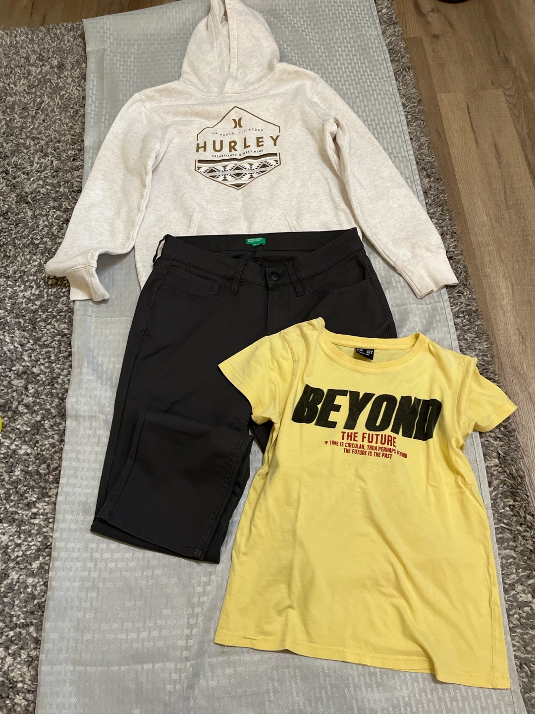 Hurley Hoodie and United Colors of Benetton Pants Bundle