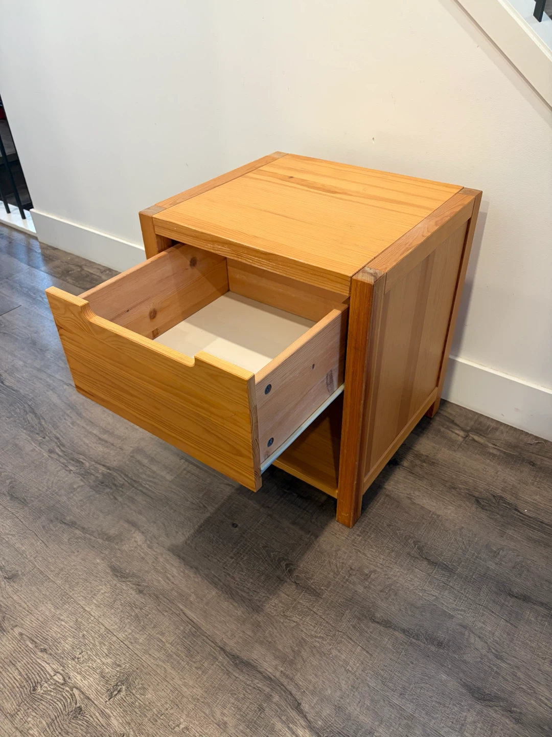 wooden nightstand - photo 2