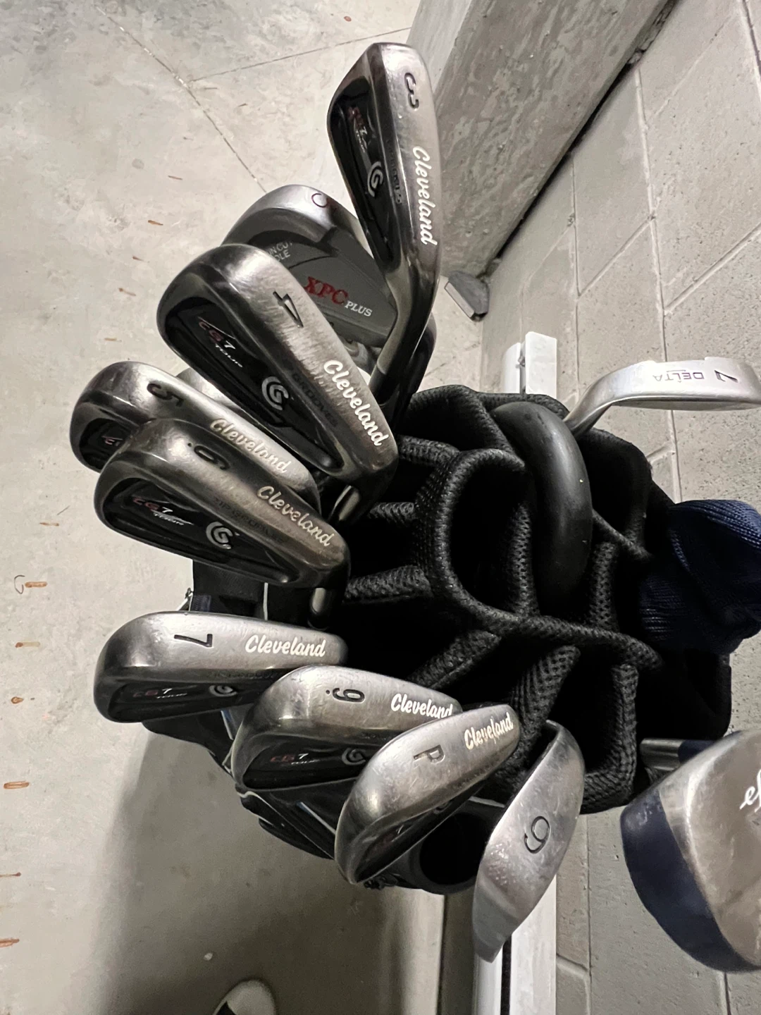 Cleveland Golf Club Set & driver with Bag - photo 2