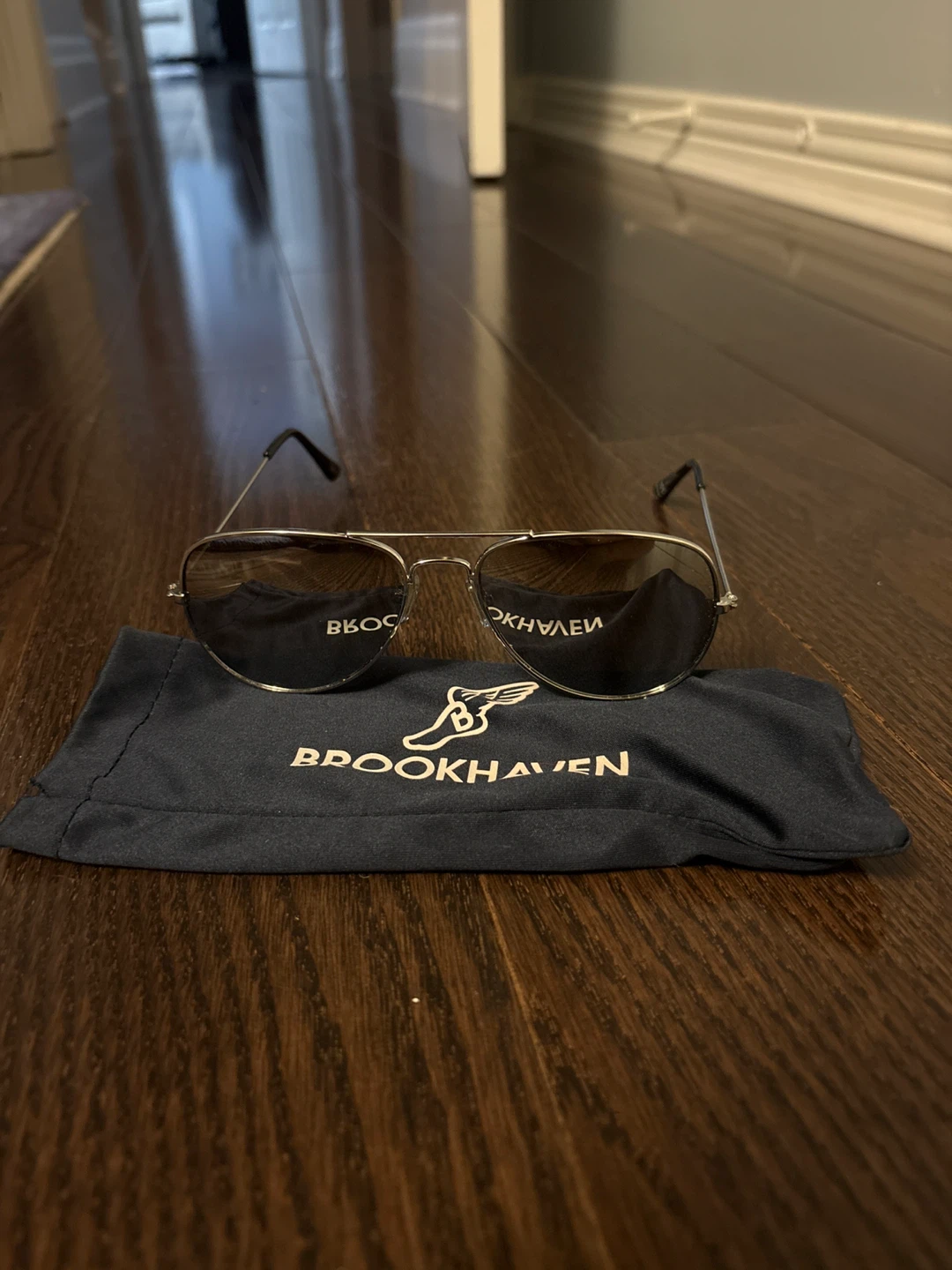 Aviator Sunglasses with Pouch - photo 3