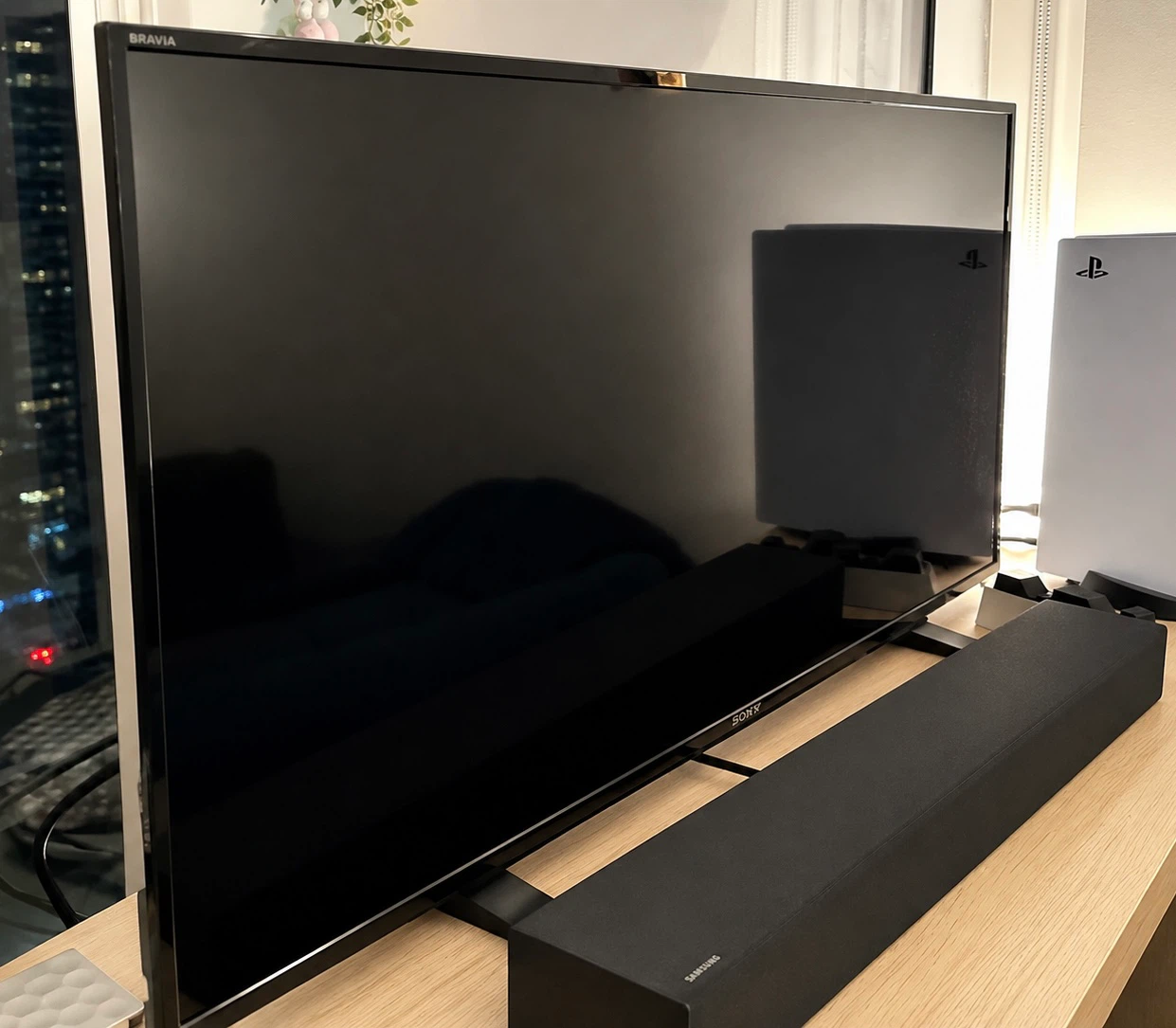 Sony Bravia 40-inch TV + Samsung Soundbar