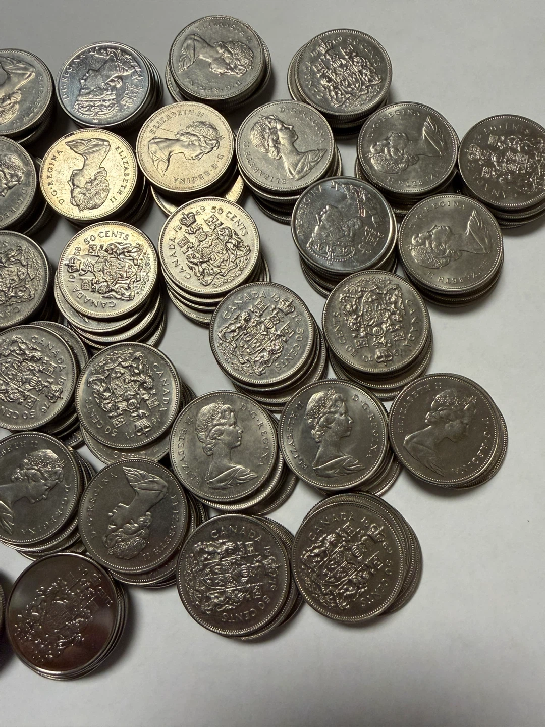 200 Assorted Canadian 50 Cent Coins - photo 3