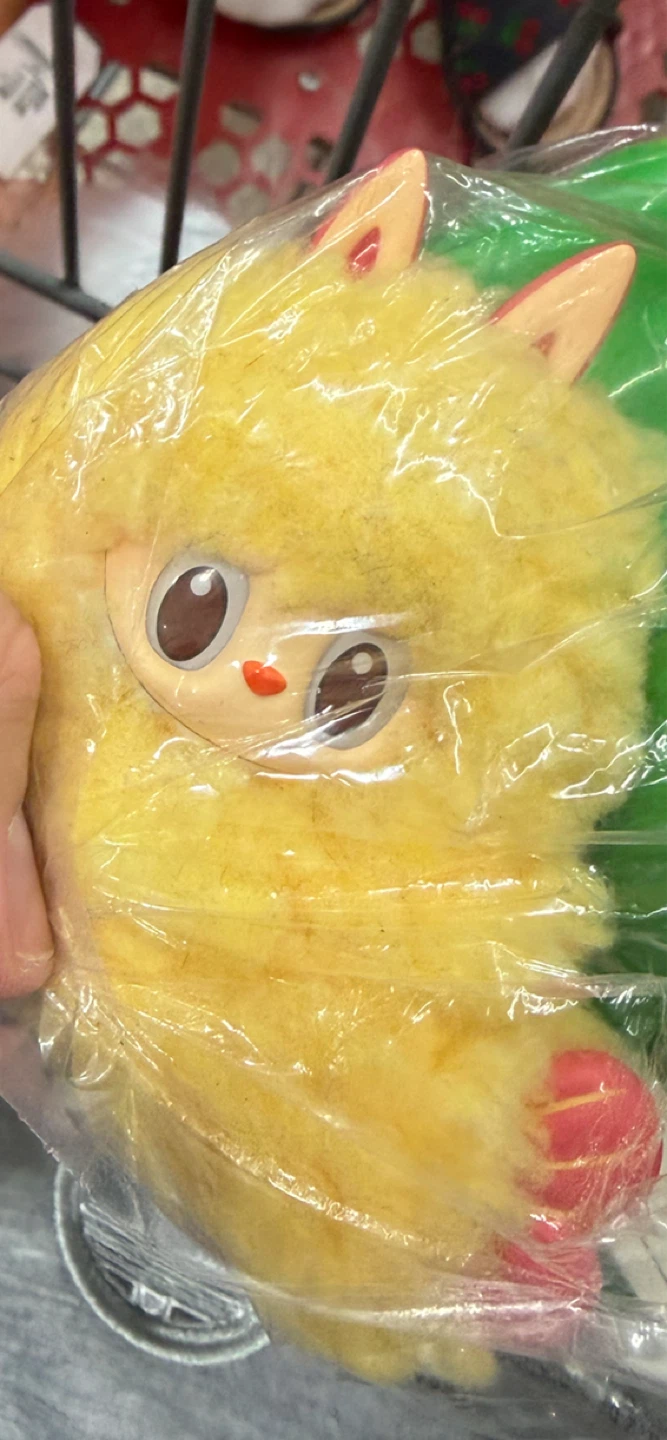 rare shrimp labubu - photo 2