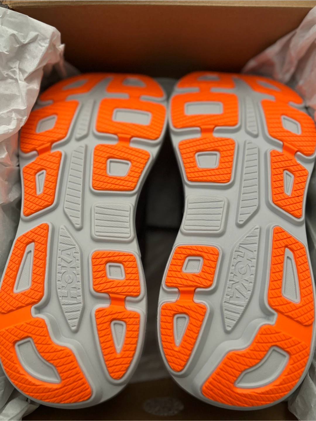 New Hoka Bondi 9 men 10.5 - photo 3