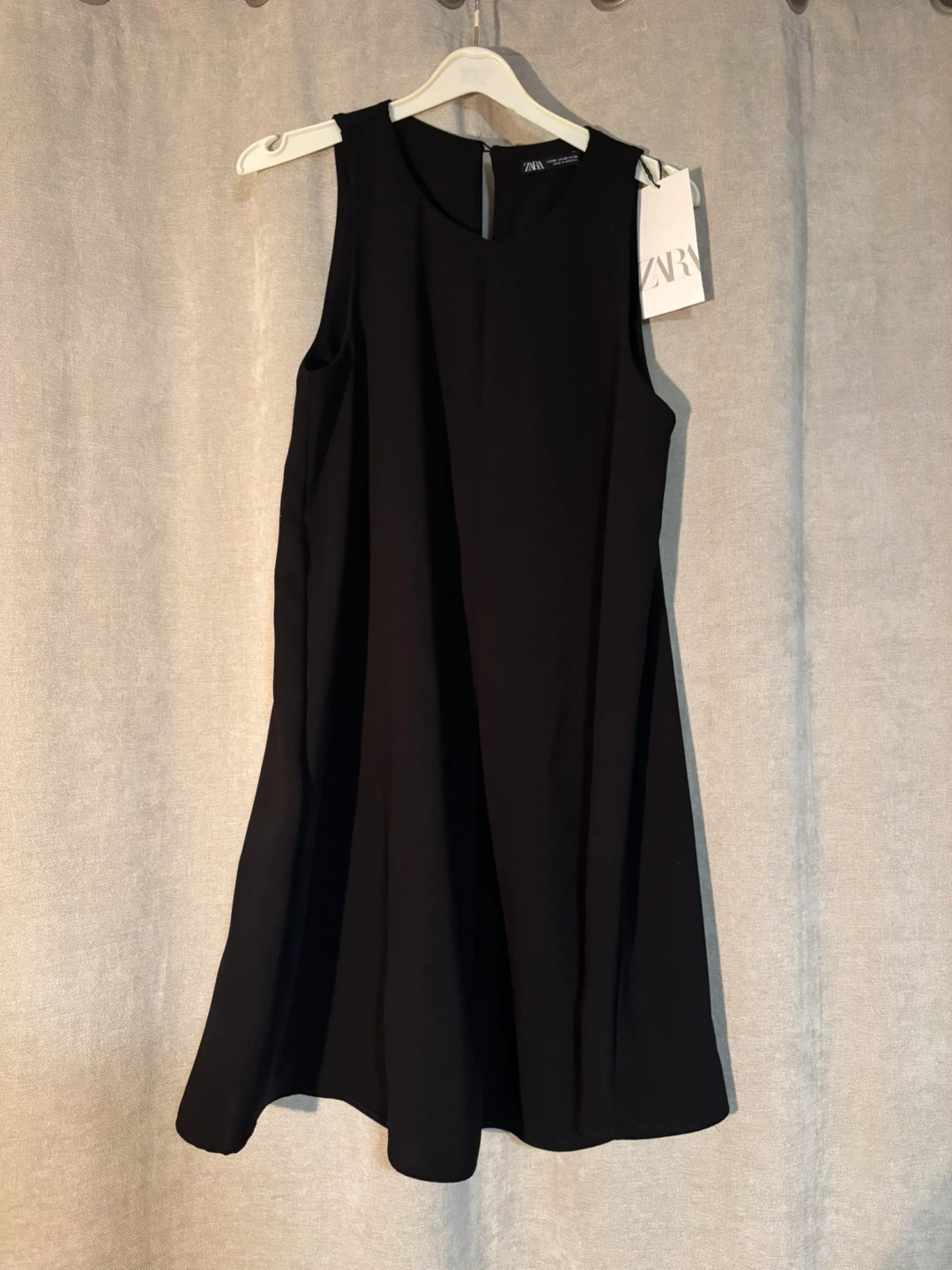 Zara Sleeveless Dress - Black