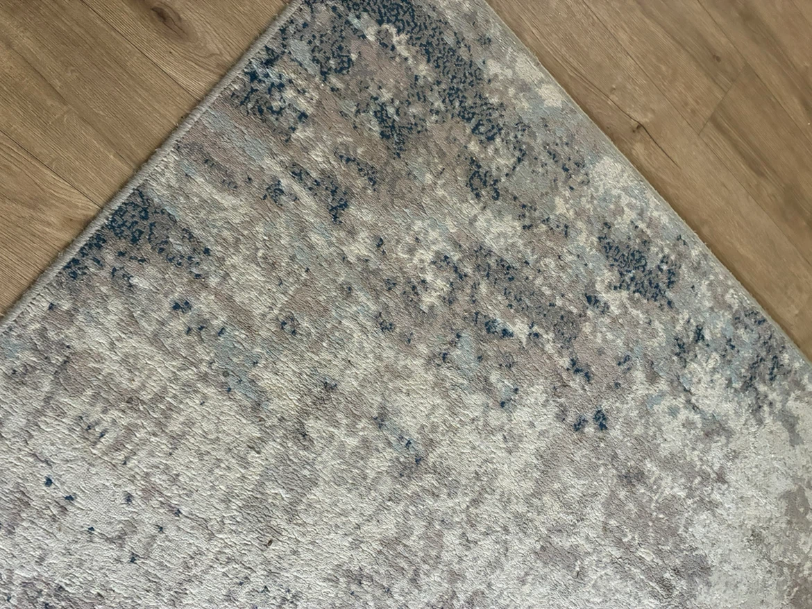 Area Rug - photo 3