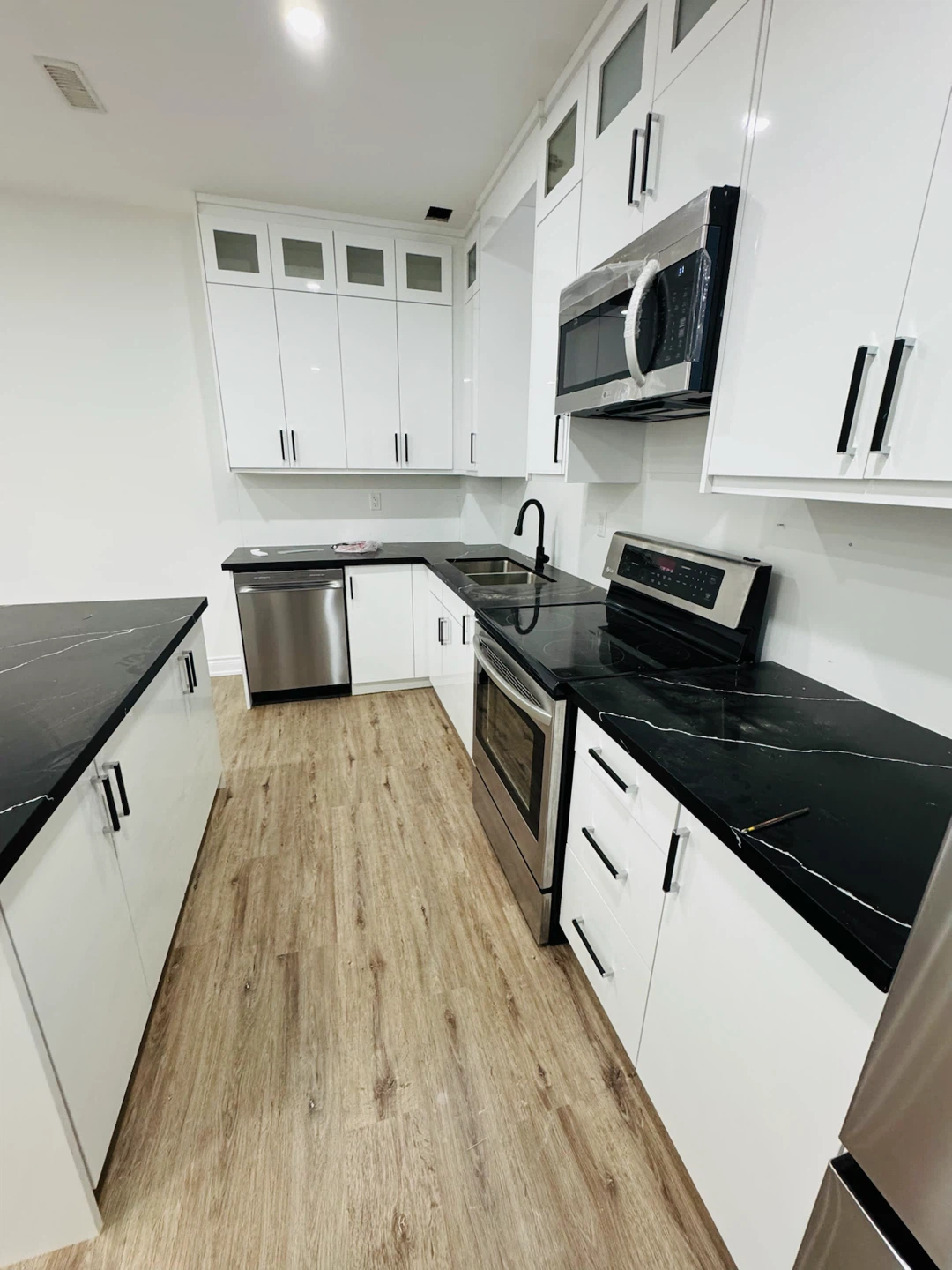 2 Bedroom s Basement For lease - photo 4