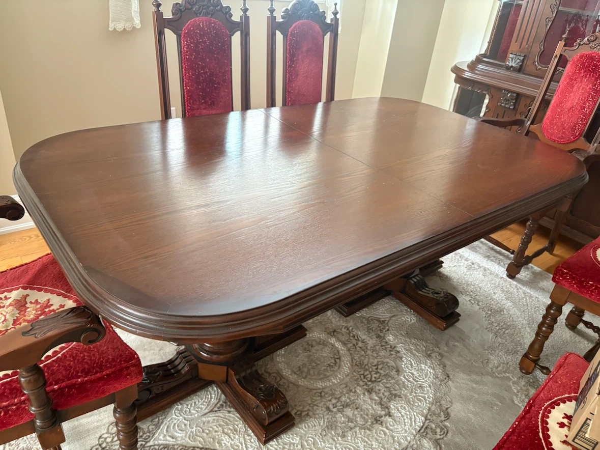 Solid Wood Extendable Dining Table
