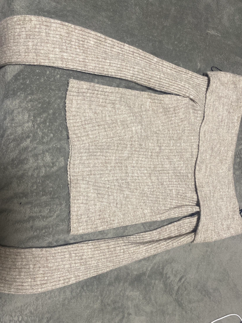 H&M Ribbed Knit Sweater - XS