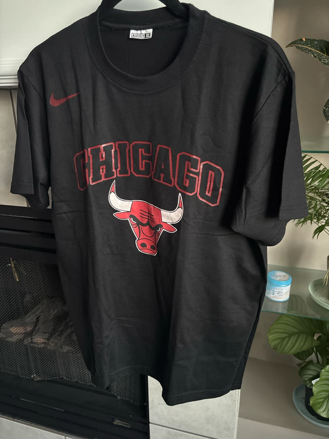 Brand  New Nike Chicago Bulls T-Shirt - photo 3