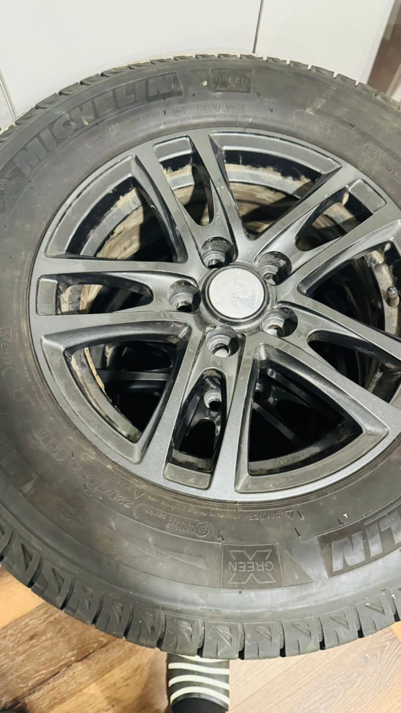 Tires - photo 3