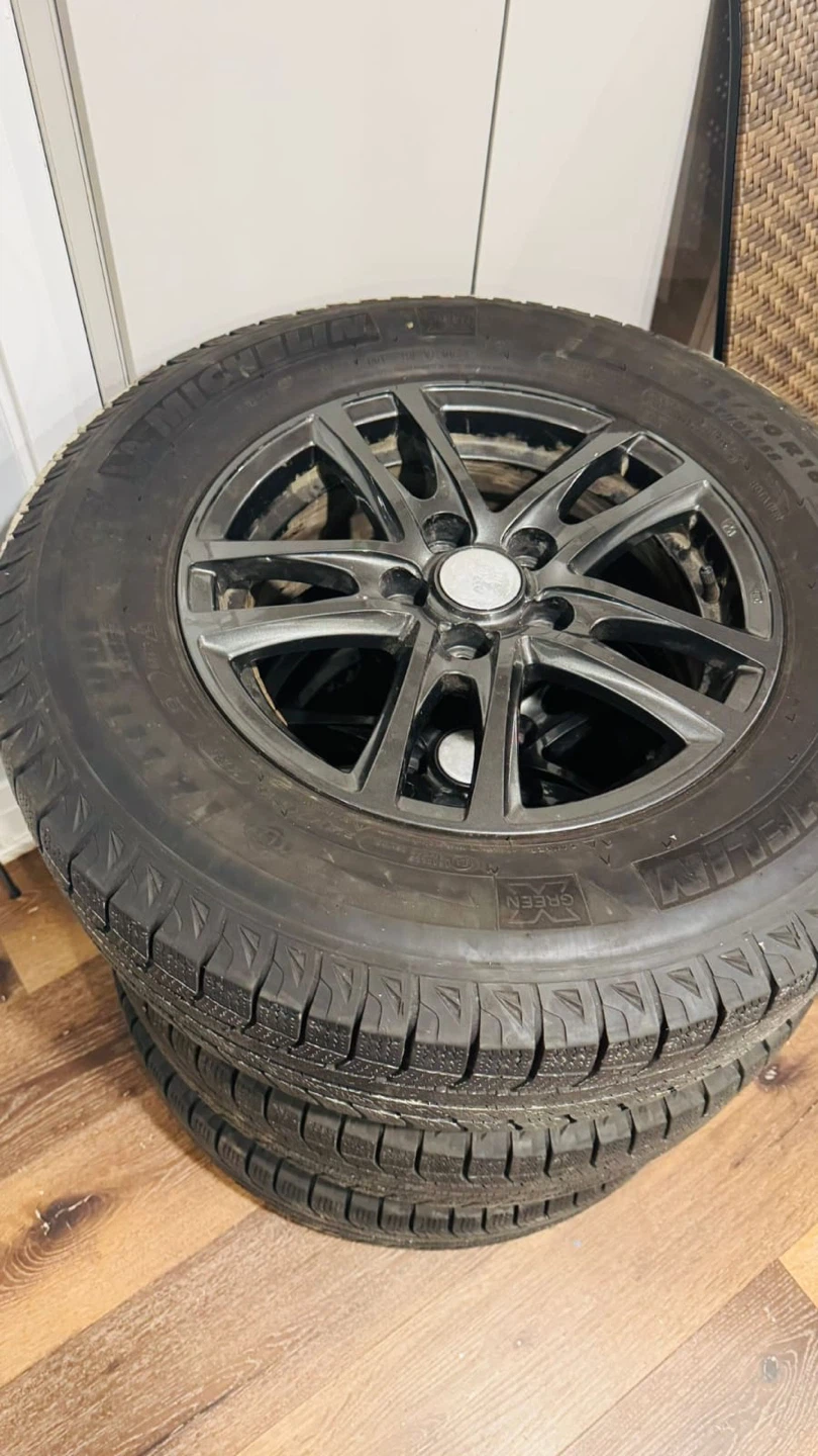 Tires - photo 4