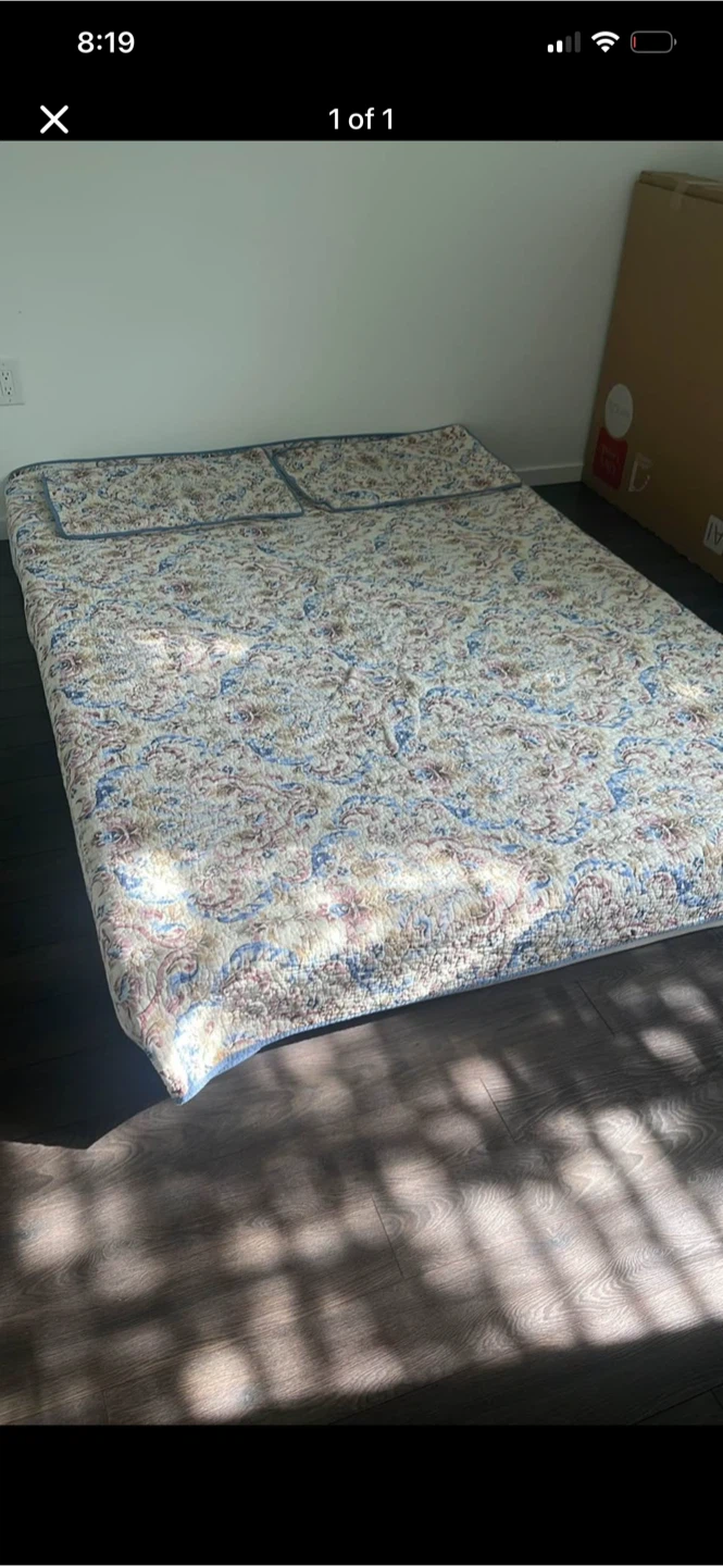 Quilted Bedspread with Pillowcases