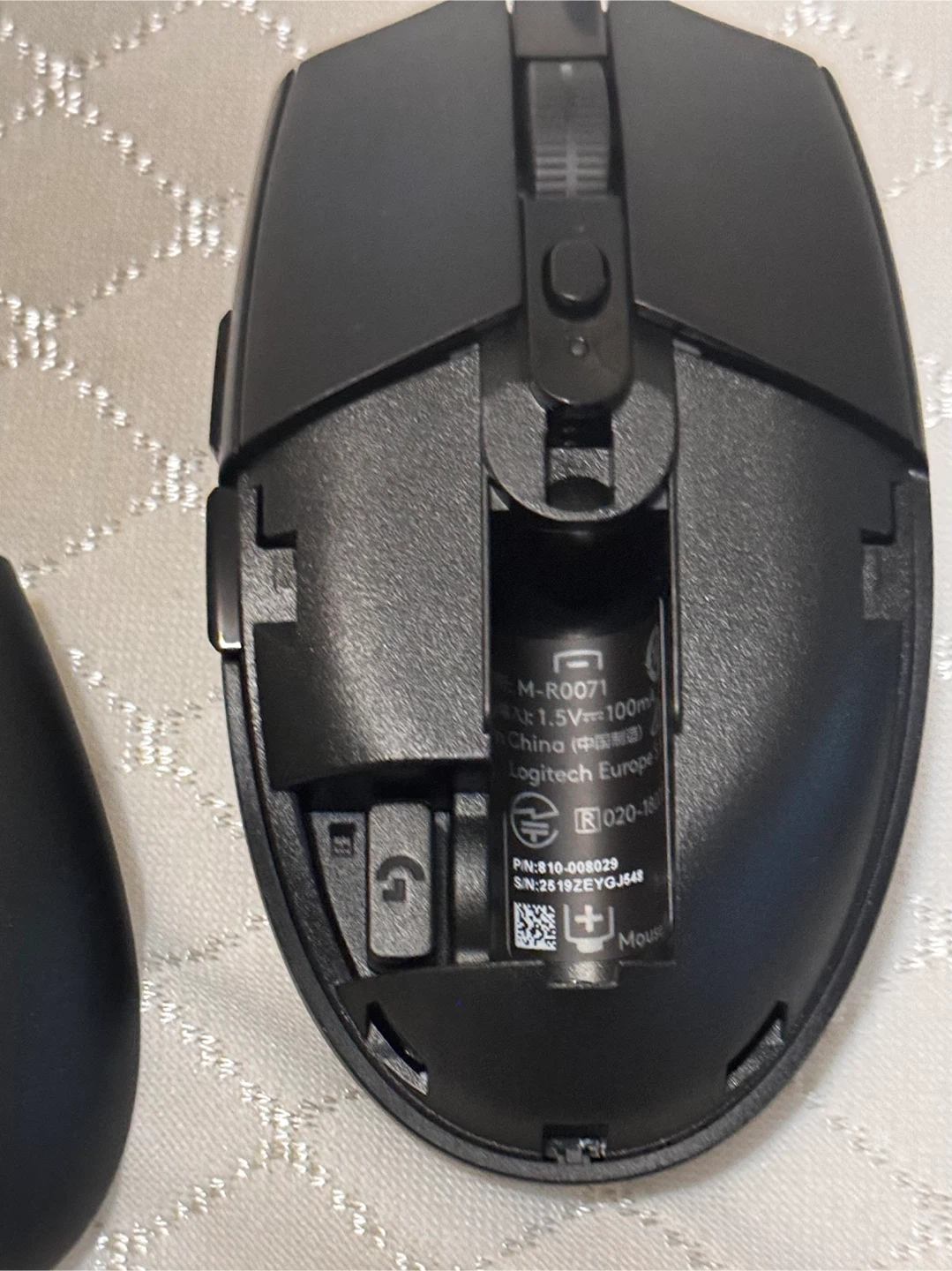 Logitech G304 LIGHTSPEED Wireless Gaming Mouse - photo 2