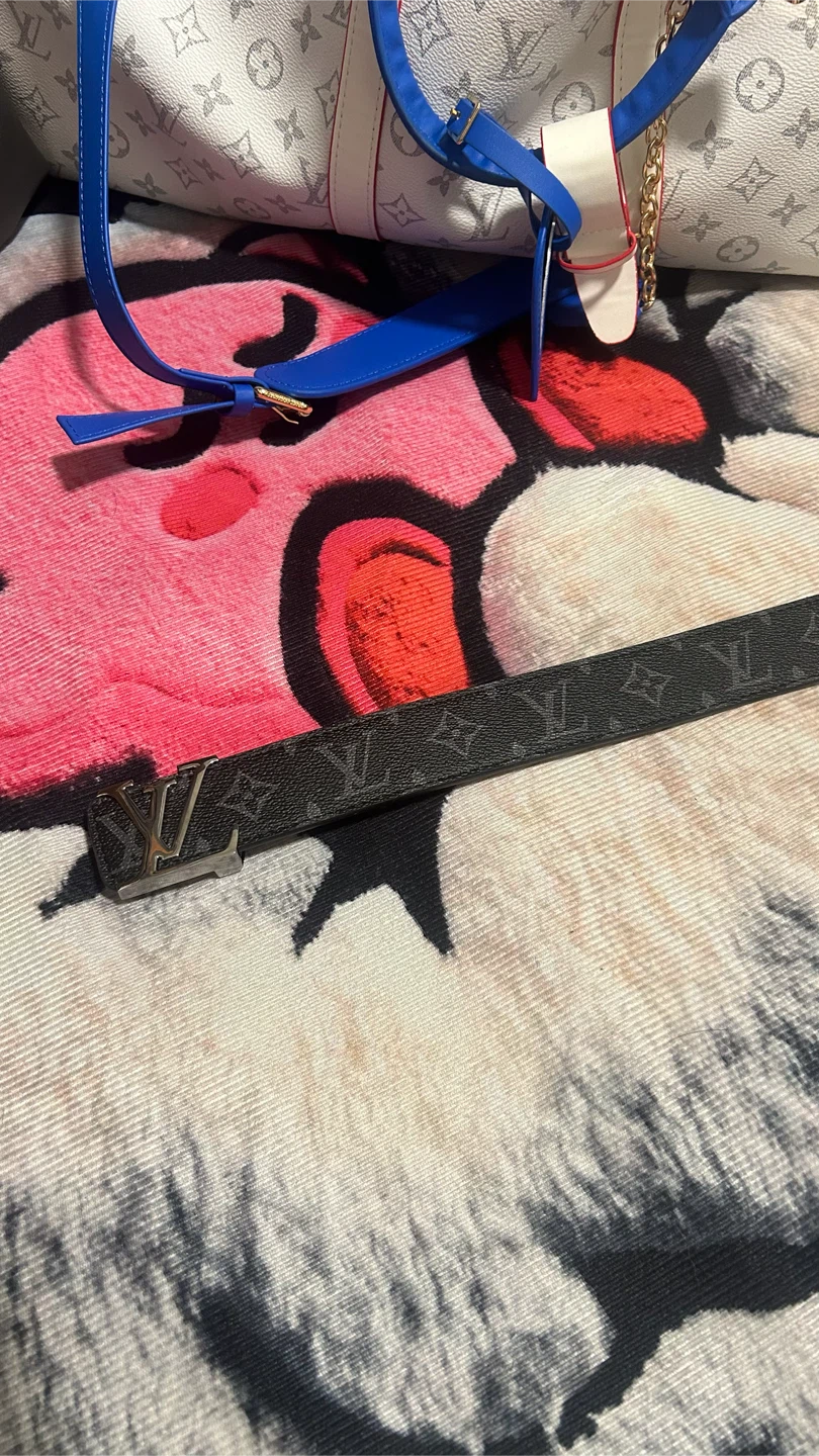 Black LV belt
