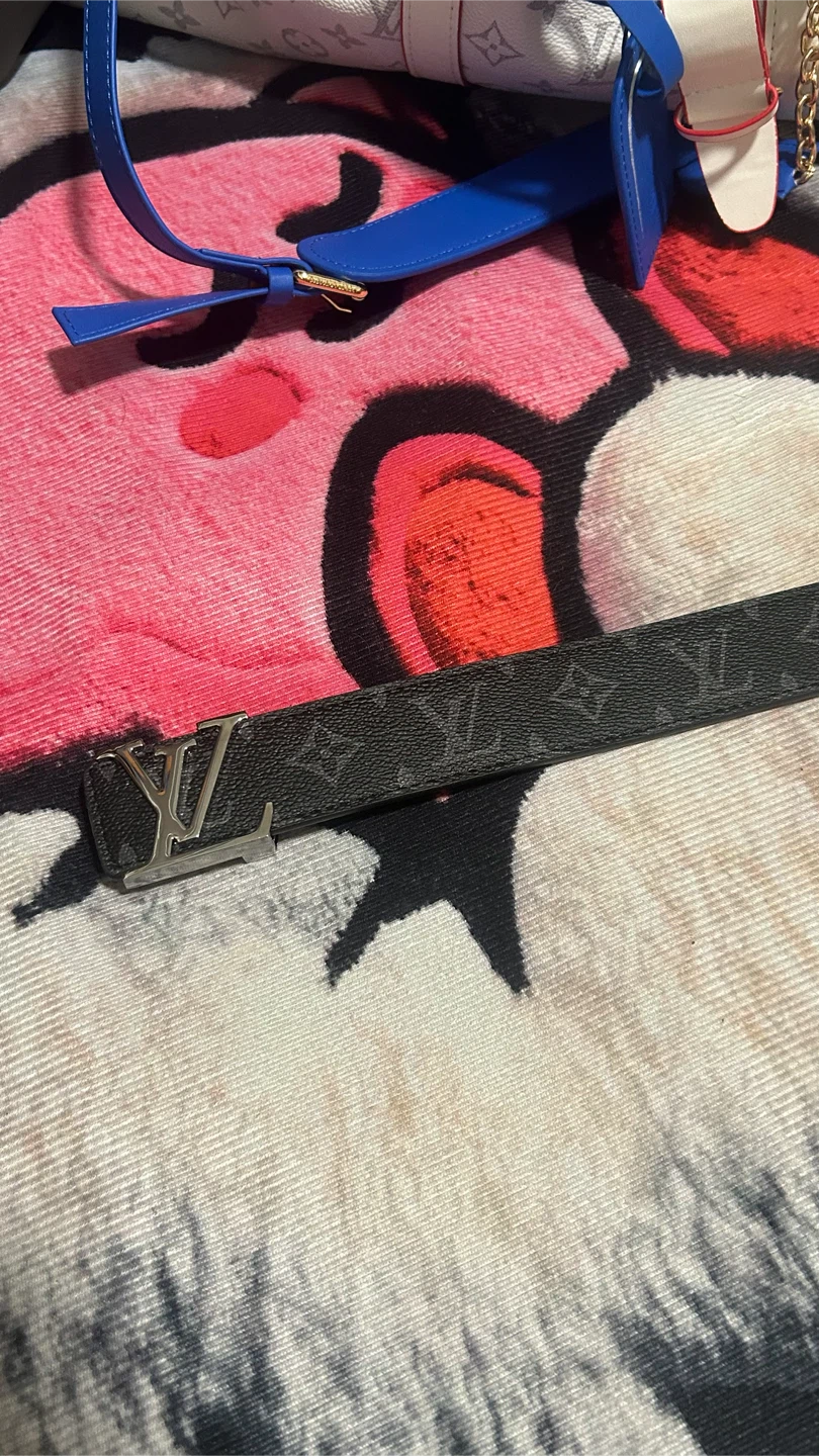 Black LV belt