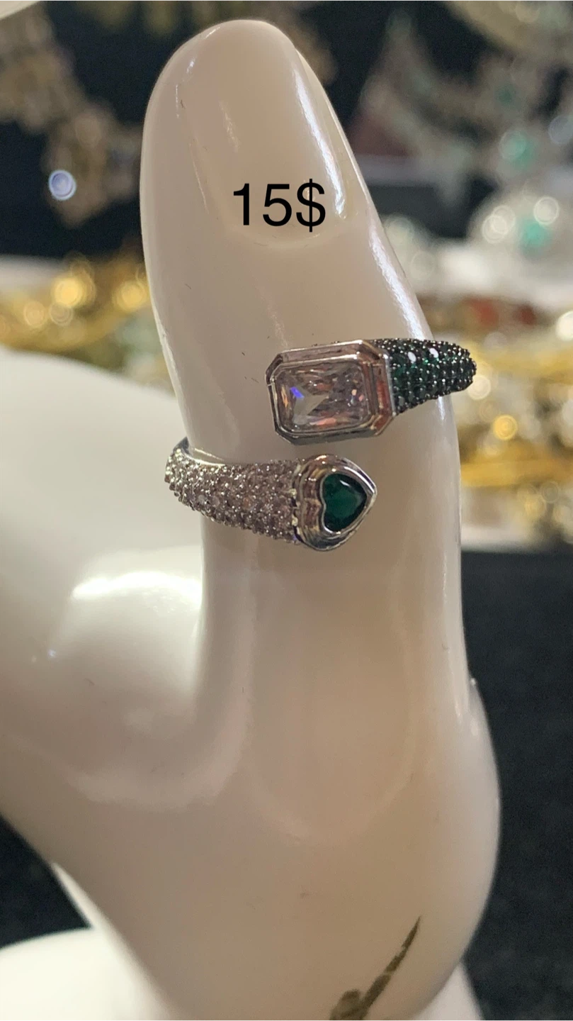 Green magenta and blue nano setting moissanite rings