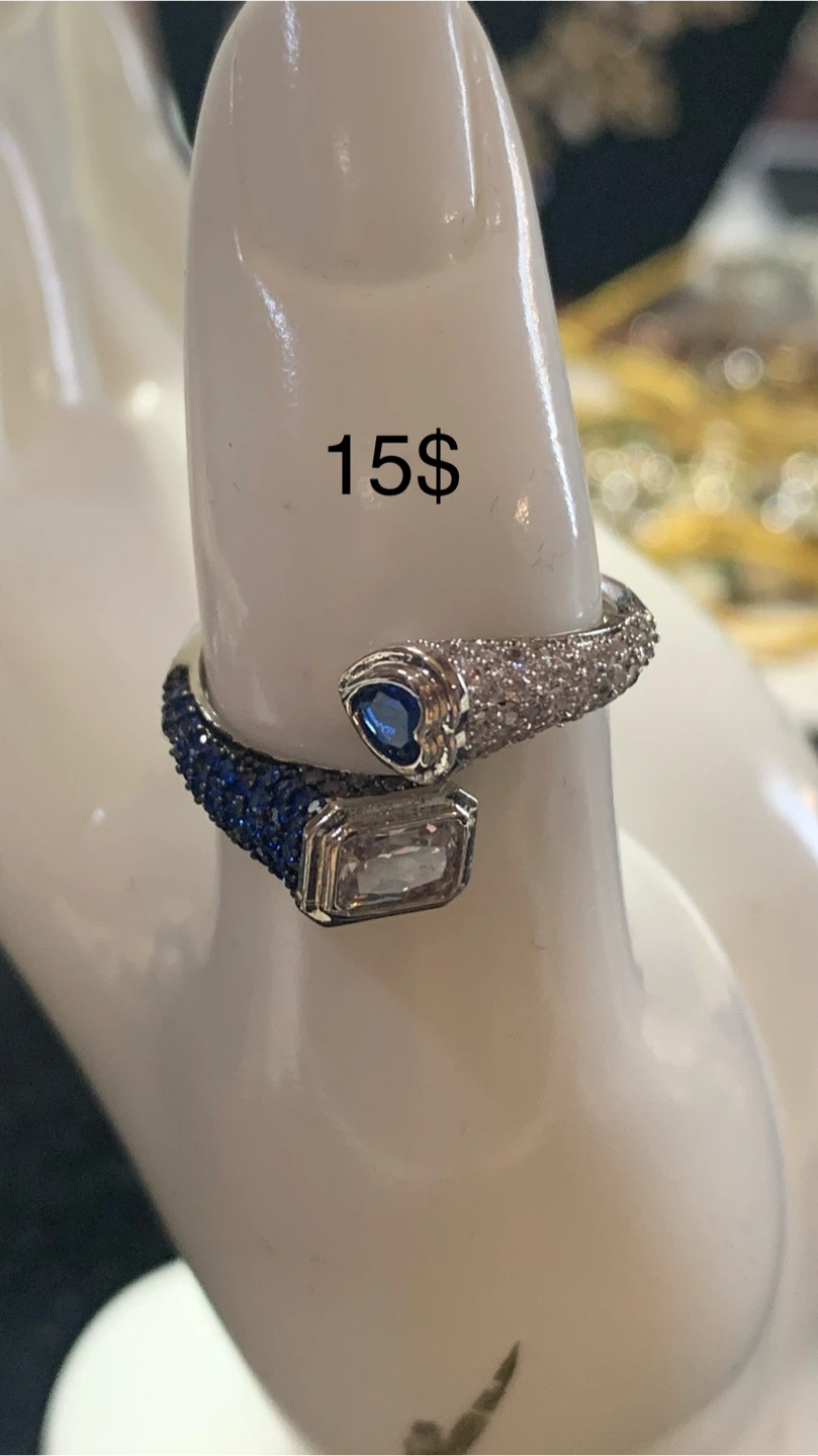 Green magenta and blue nano setting moissanite rings - photo 3