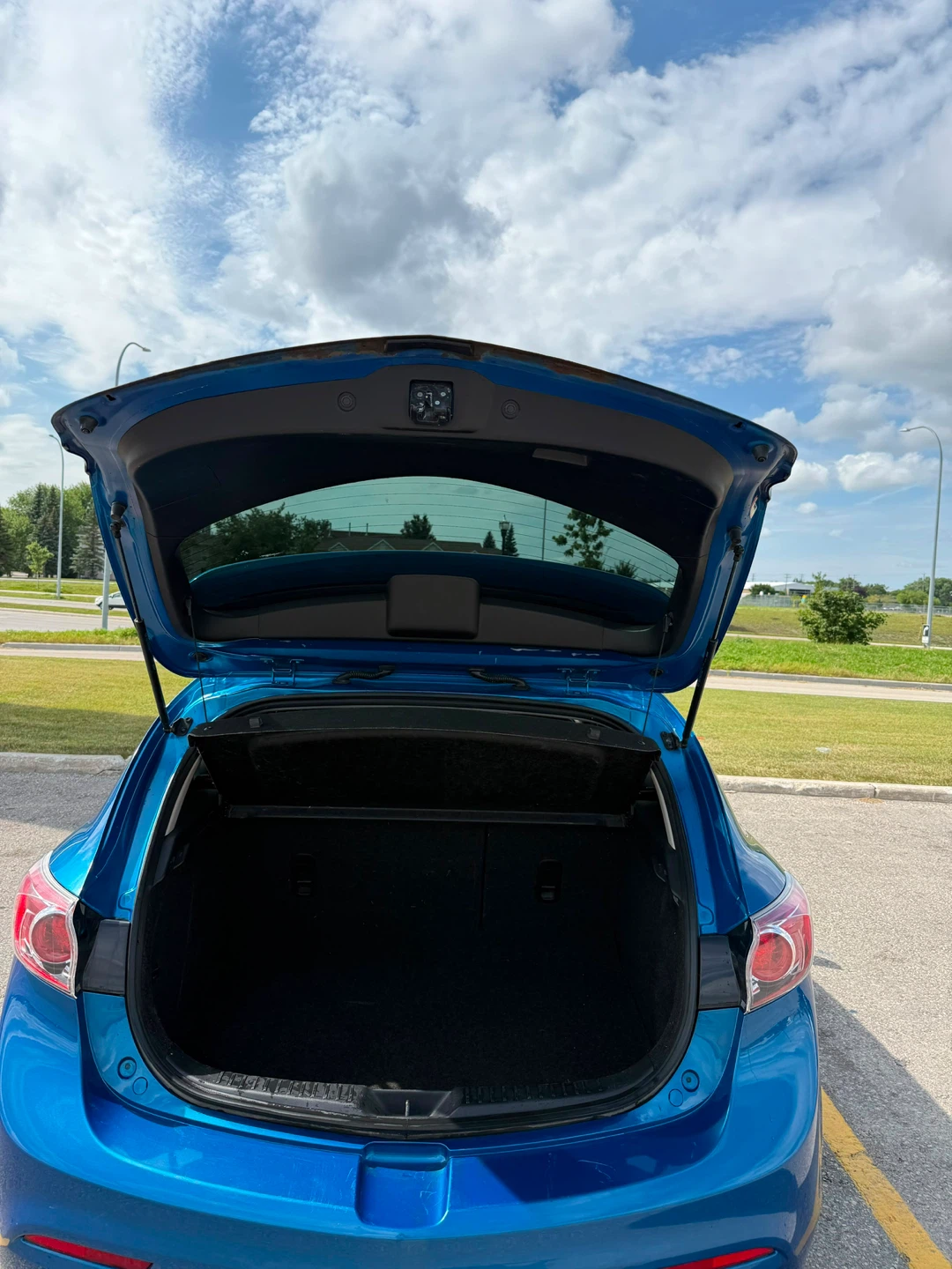 Blue Mazda 3 Hatchback - photo 5