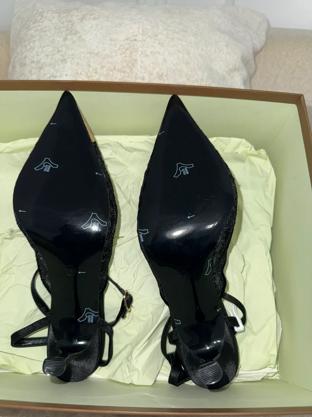 Jimmy Choo Black Lace Heels. Size 40 - photo 3