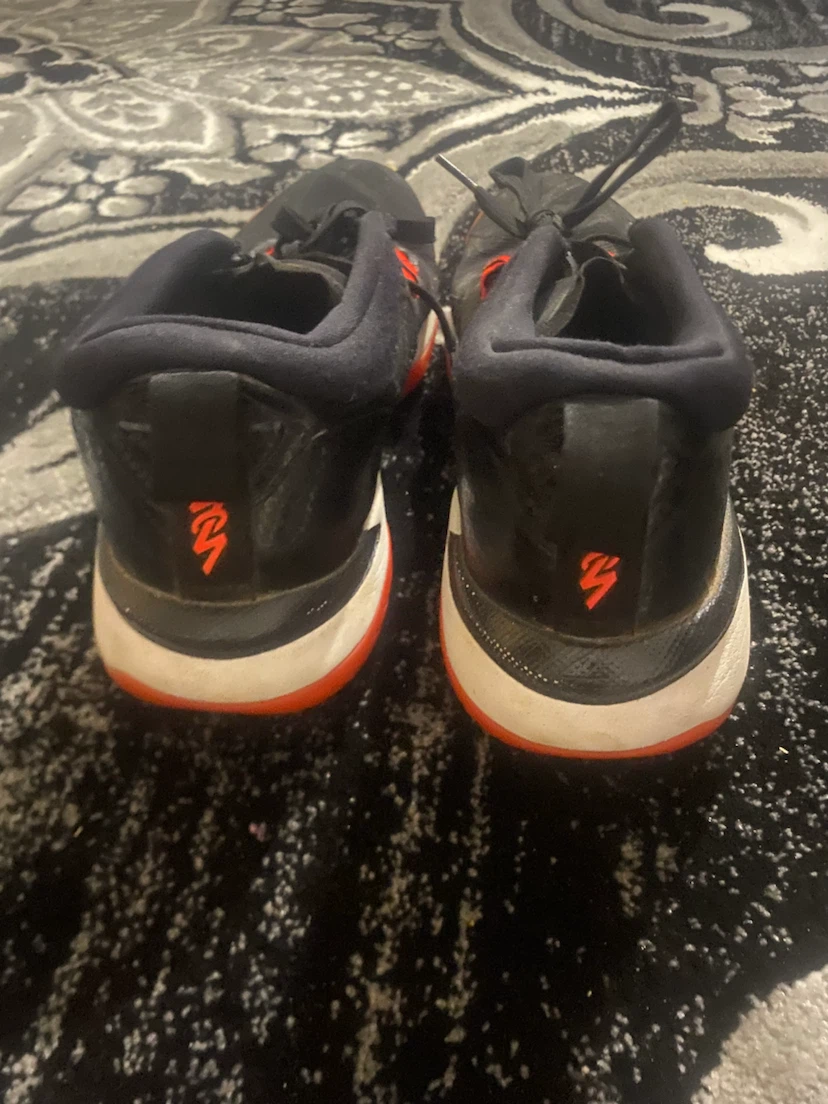 Used Zion Basketball Shoes - photo 2
