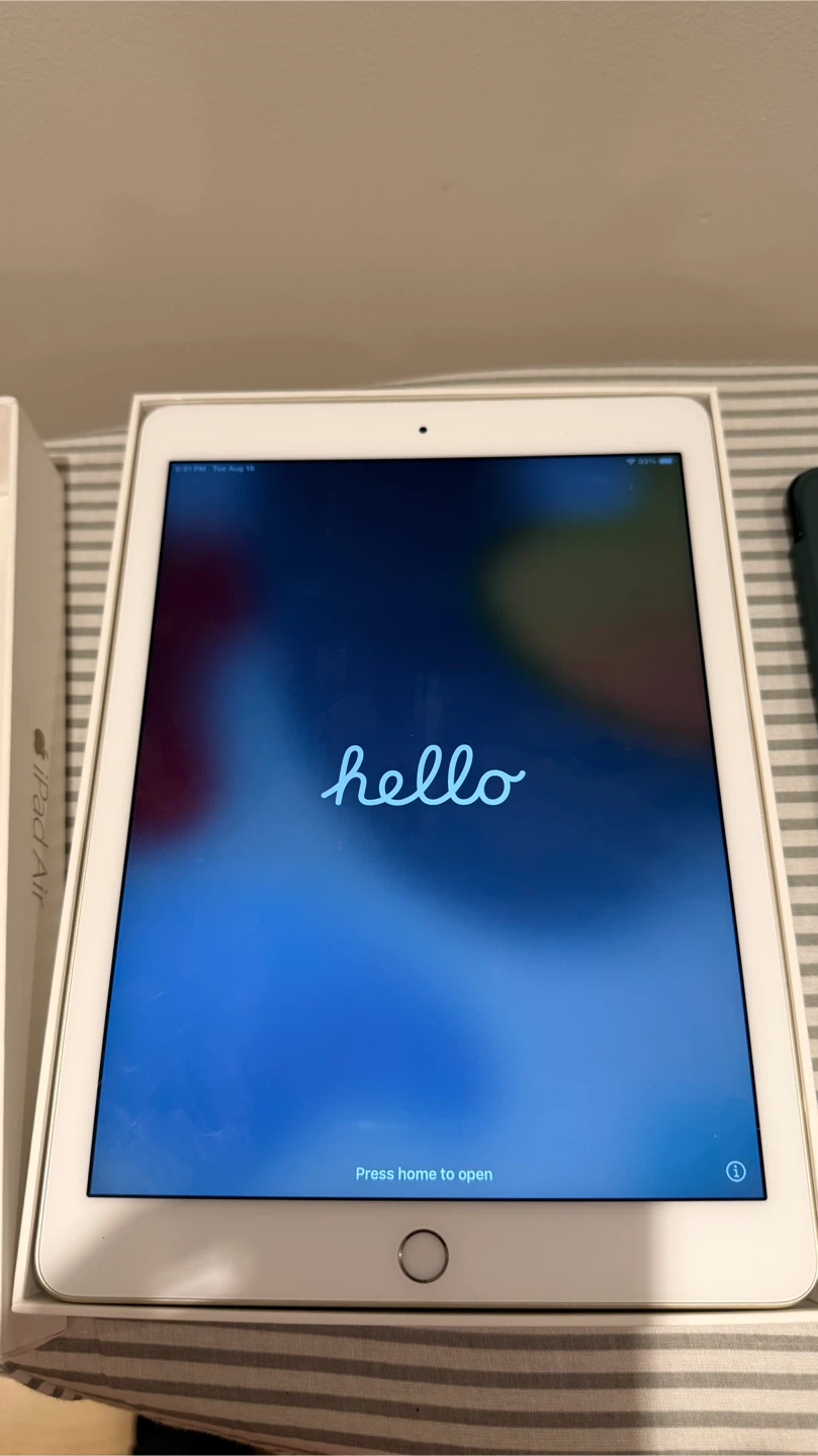 iPad Air 2 with Case and Keyboard