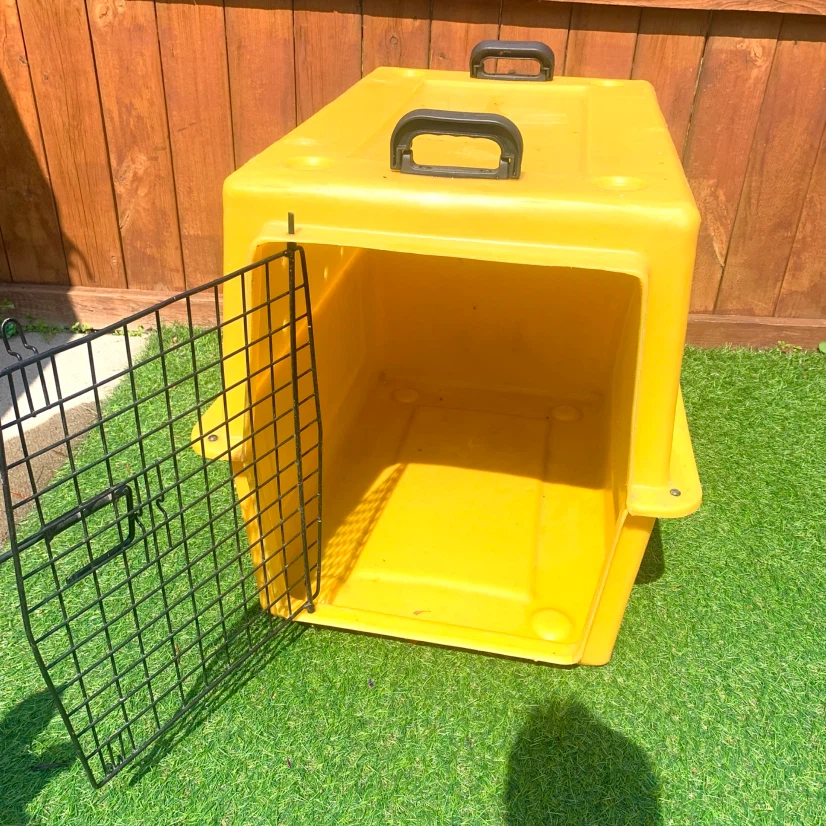 Large Pet Carrier Dog Travel Kennel Crate Plastic Animal Cage - photo 5