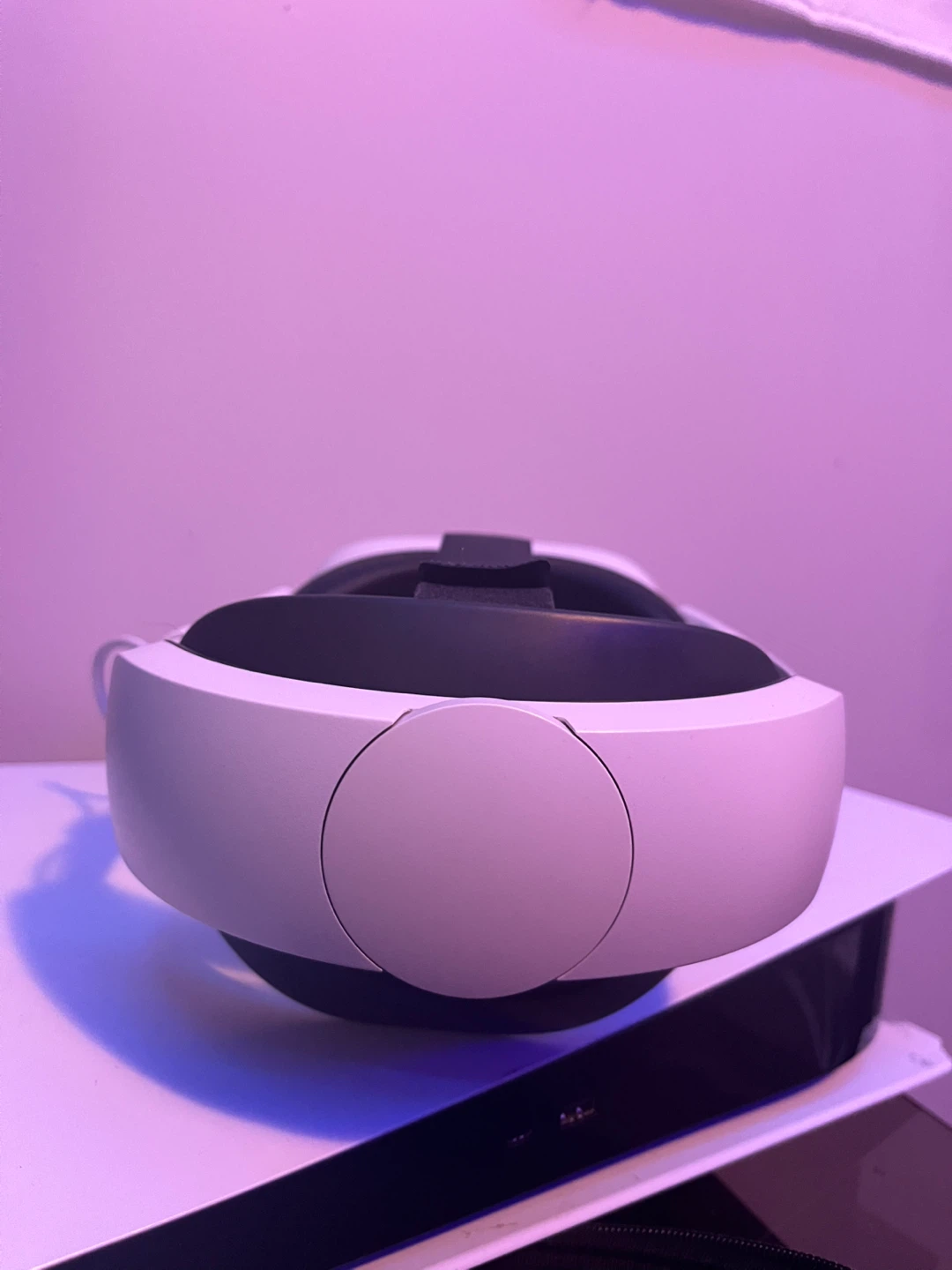 Meta Quest 2 VR Headset - photo 2