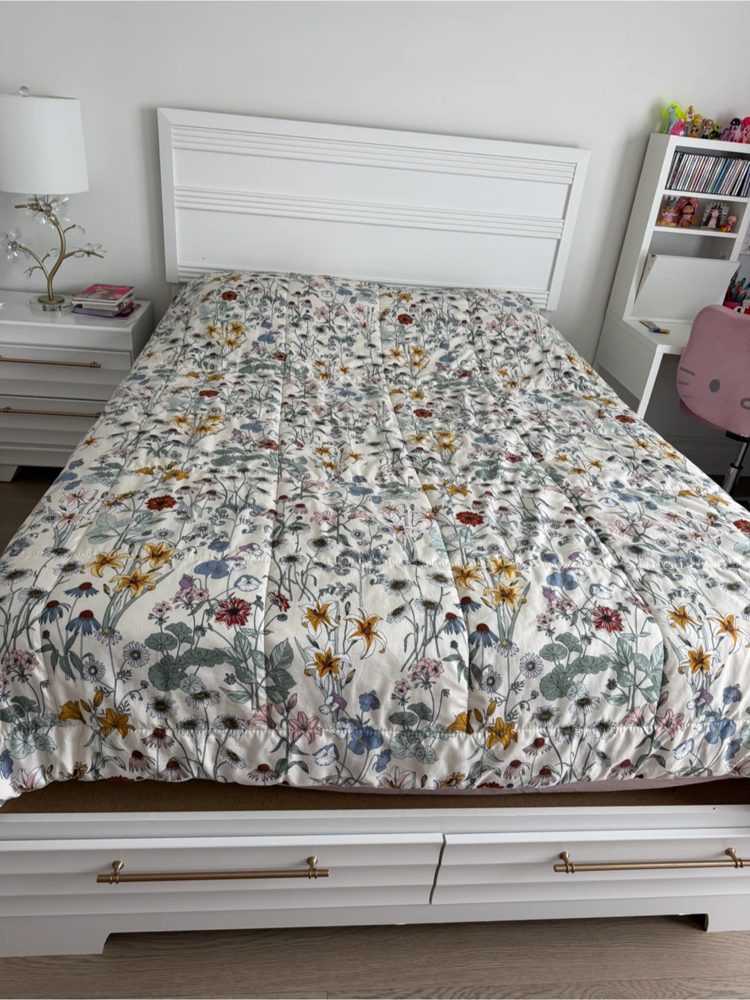 Queen bed