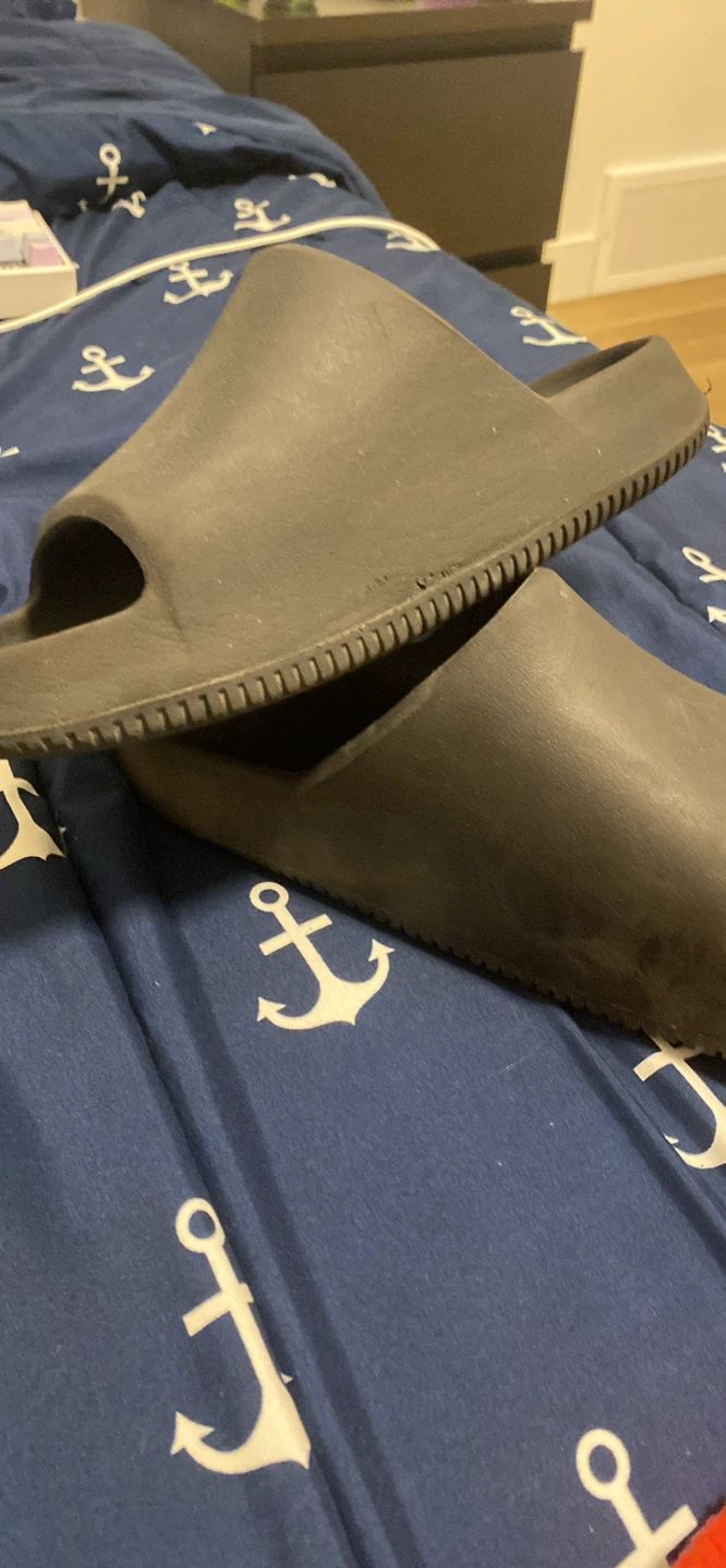 Black Nike Slides Size 5 - photo 2
