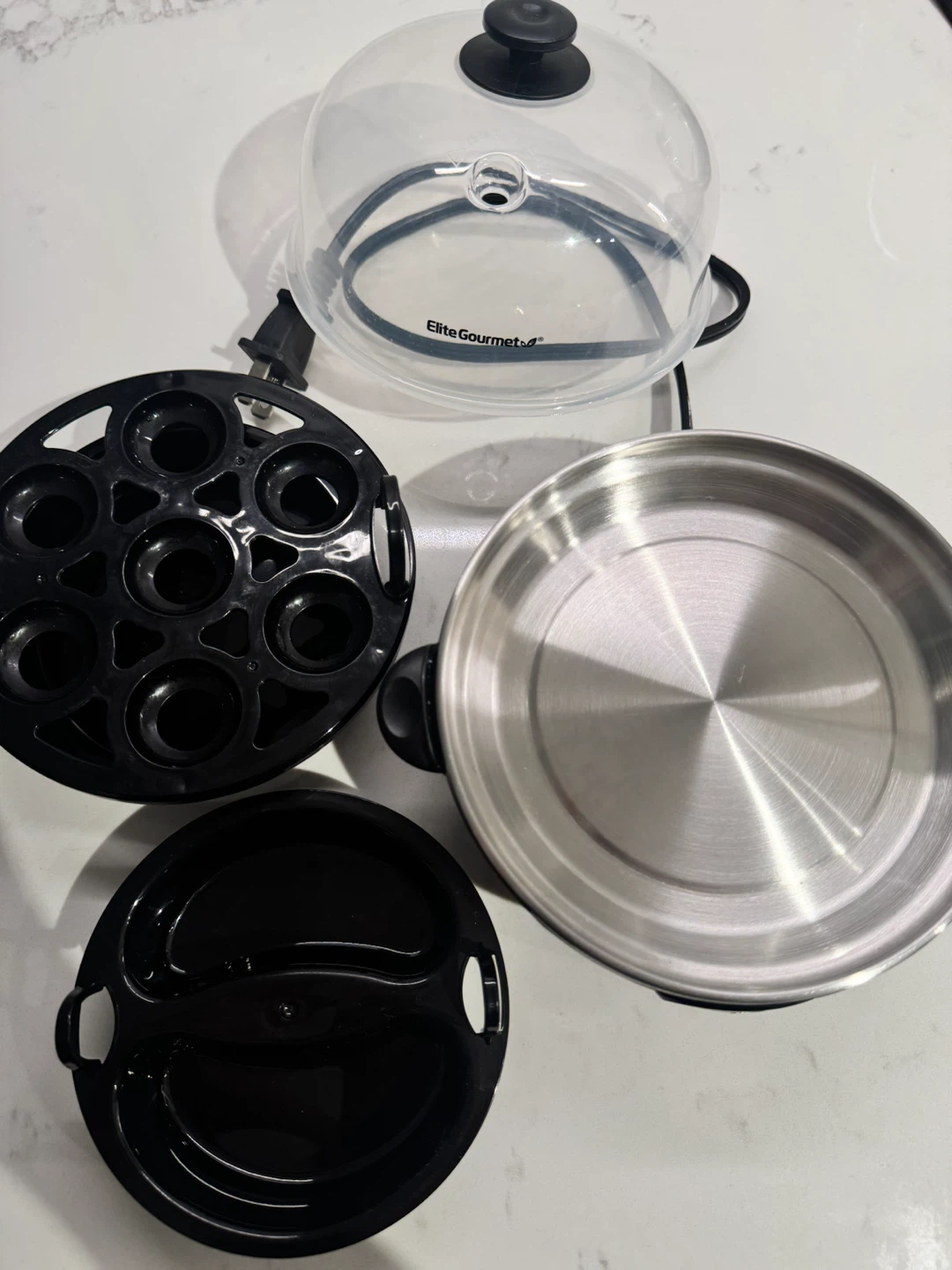 Moving Sale‼️ Elite Gourmet Egg Cooker – Like New 🥚✨ - photo 2