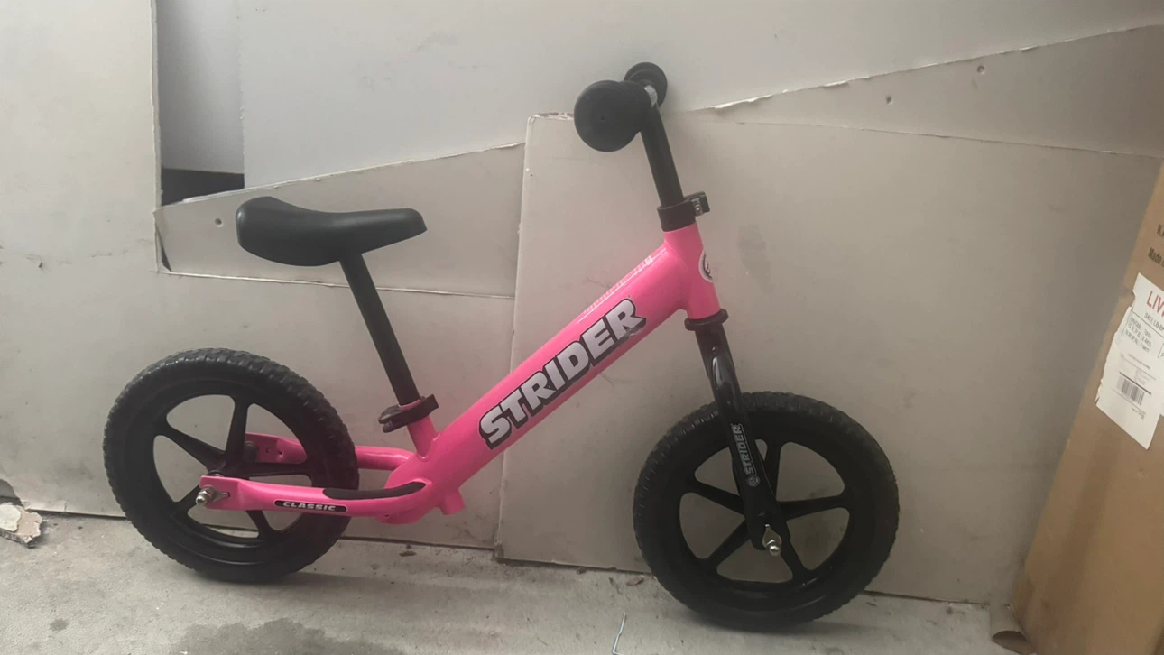 Pink Strider Classic Balance Bike - photo 2