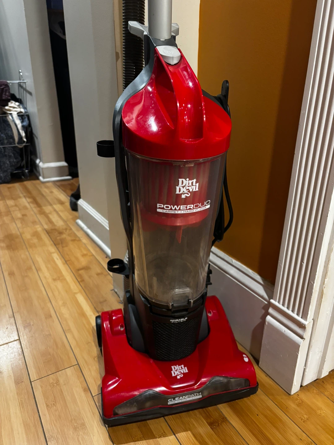 Dirt Devil PowerDuo Upright Vacuum Cleaner - photo 2