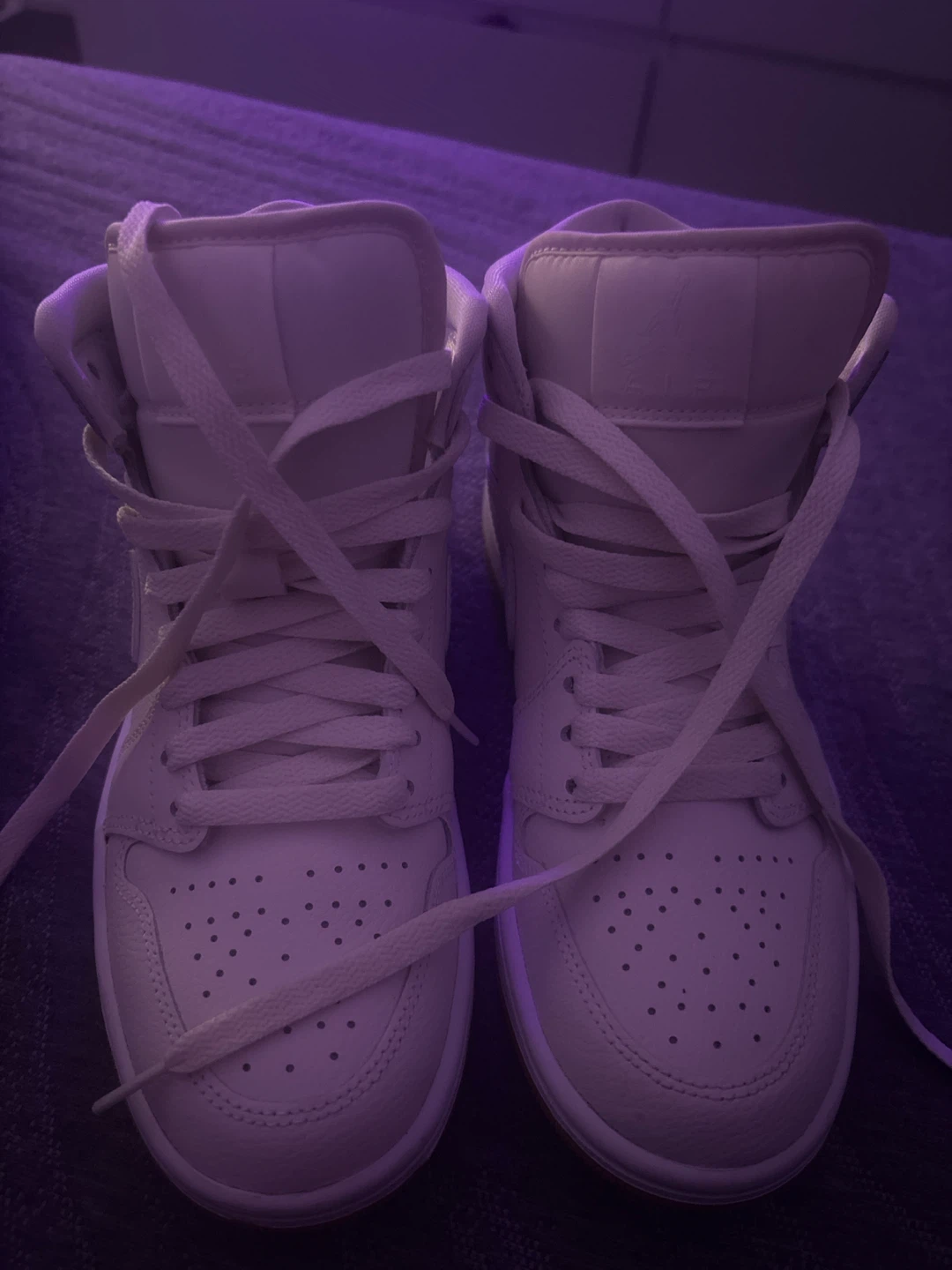 Air Jordan 1 Mid White Sneakers - photo 5