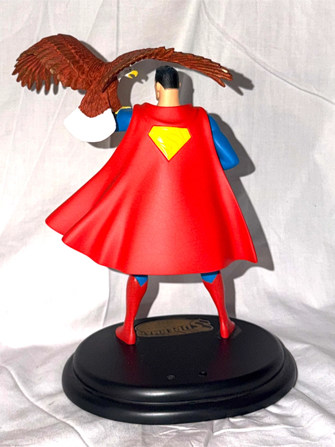 Superman Limited Edition Collectible Statue with Eagle - photo 5