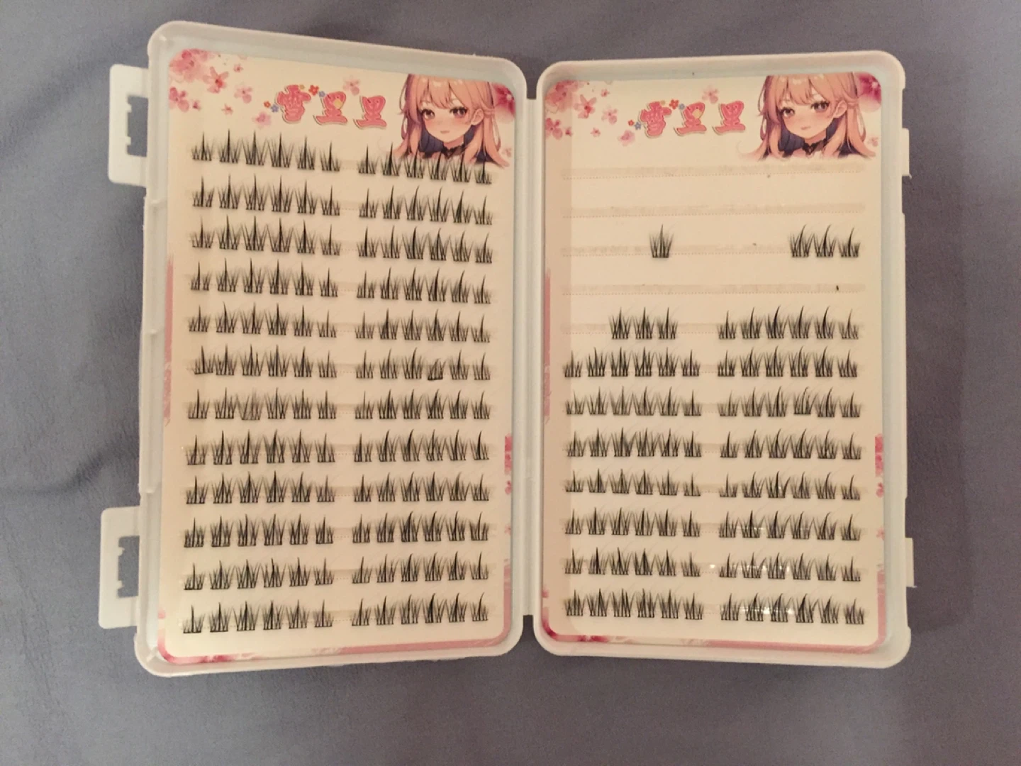 Self Adhesive Lash clusters