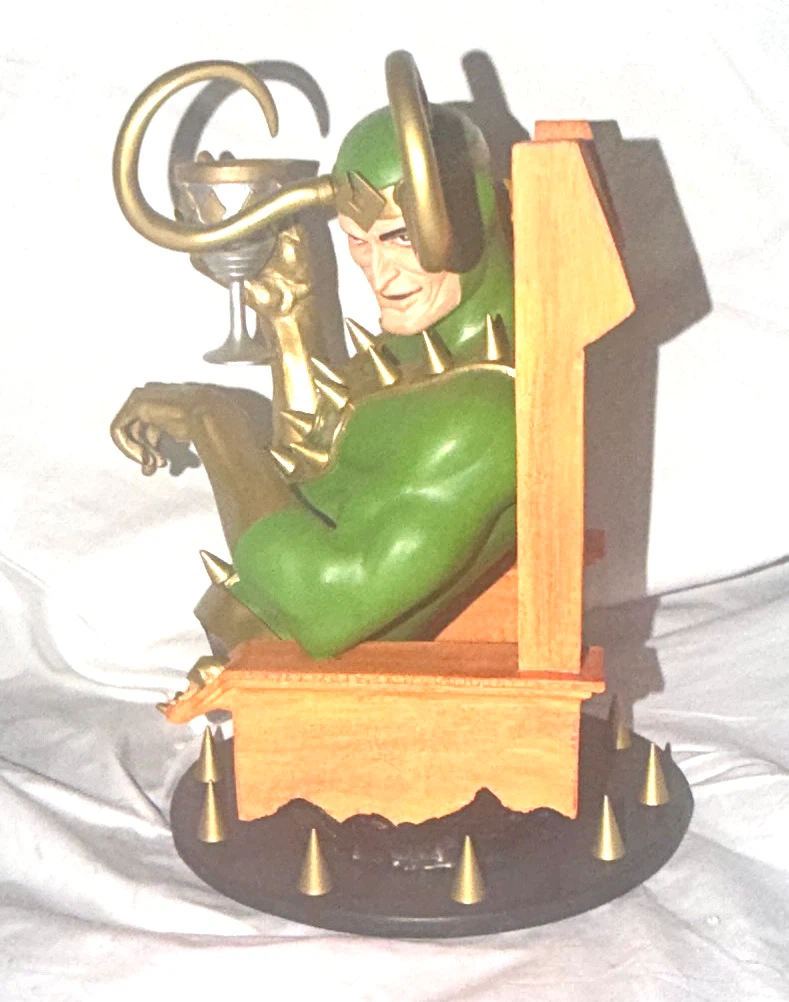 Marvel Loki 9" Resin Bust Collectible Thor statue - photo 5