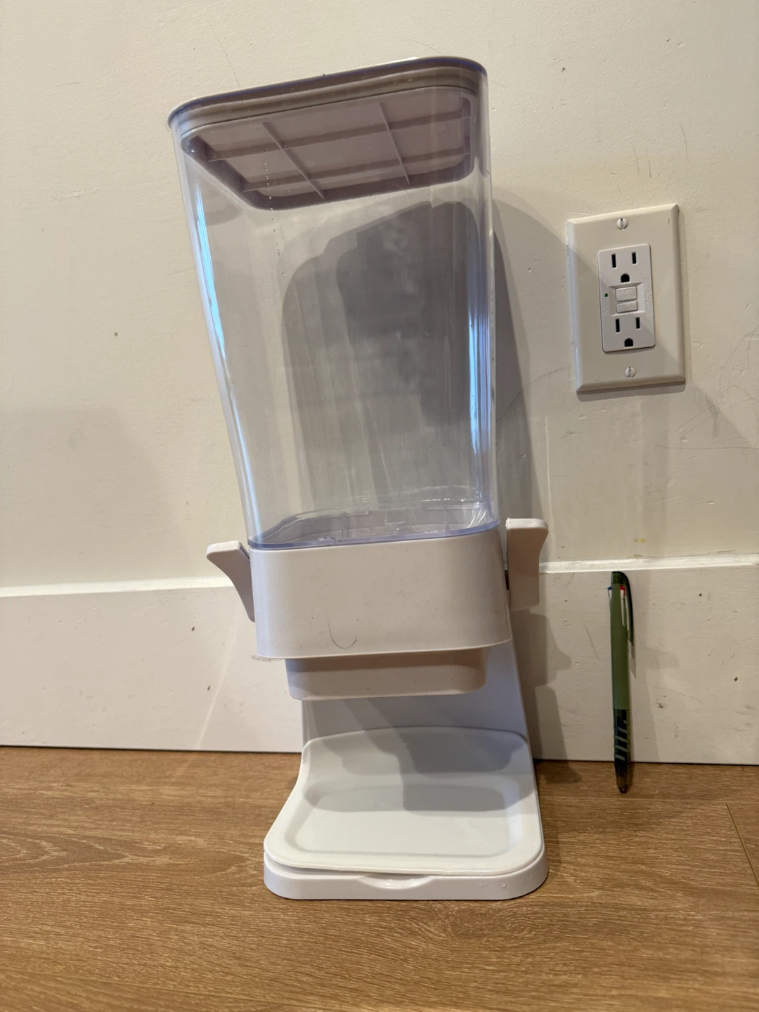 Cereal Dispenser