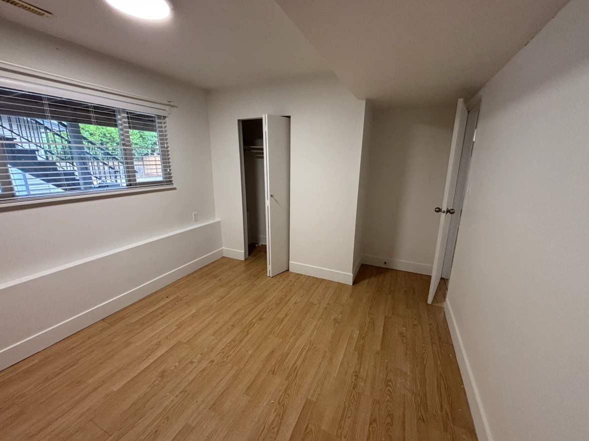 Two bedroom basement - photo 3