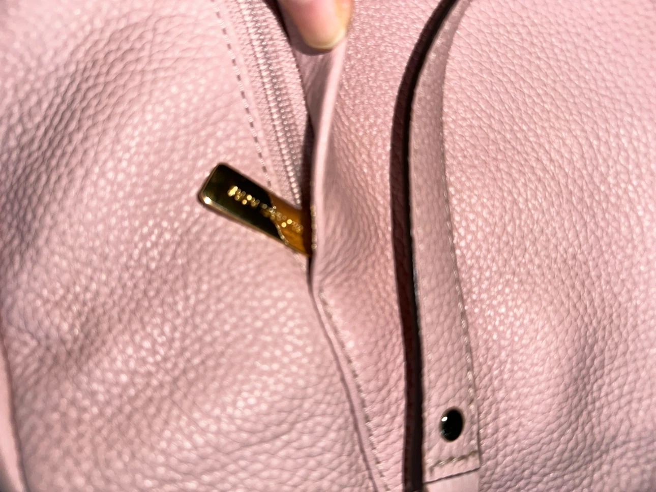 Michael Kors Pink Leather Shoulder Bag - photo 2