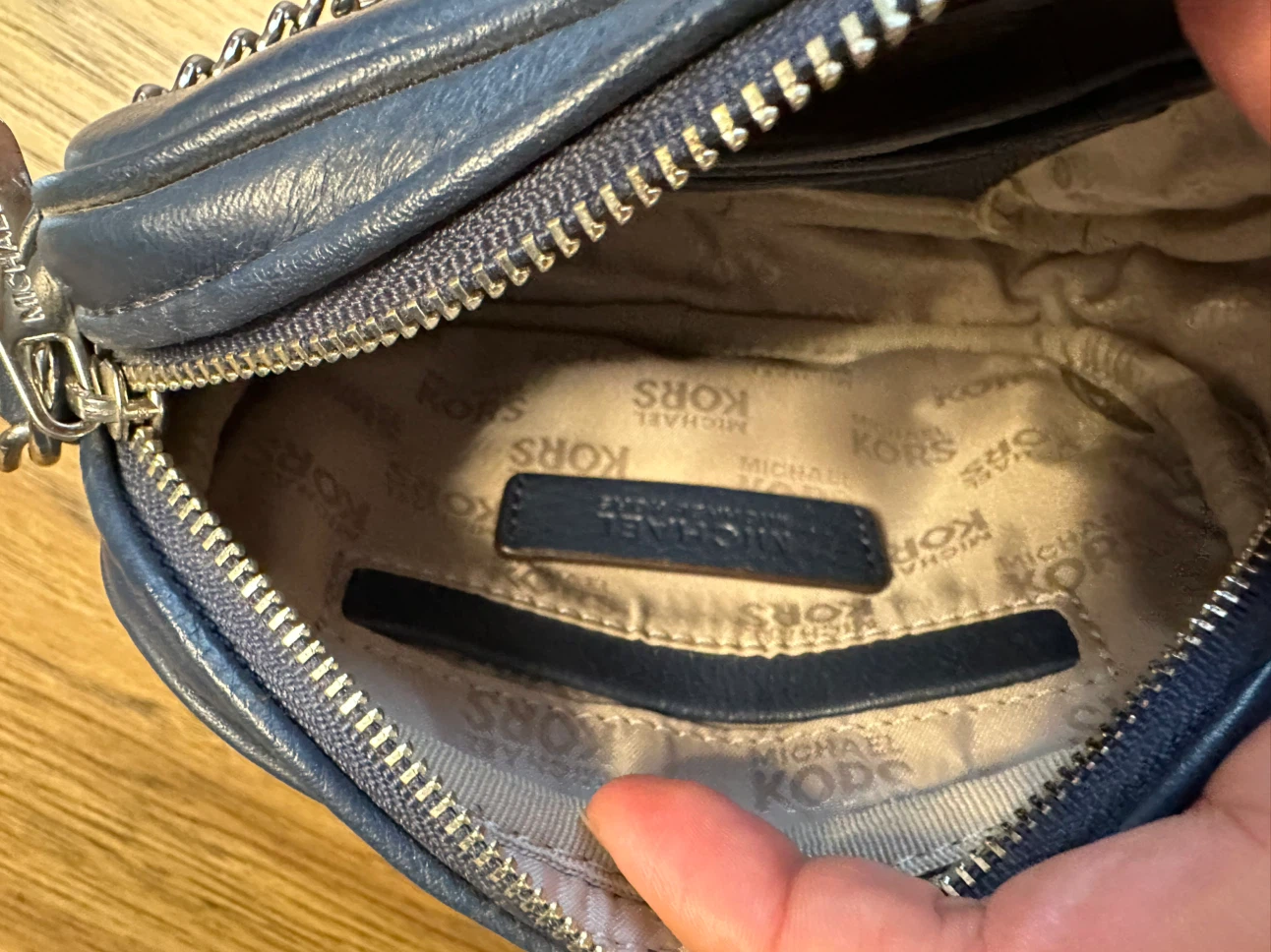 Michael Kors Navy Blue Leather Crossbody Bag - photo 4