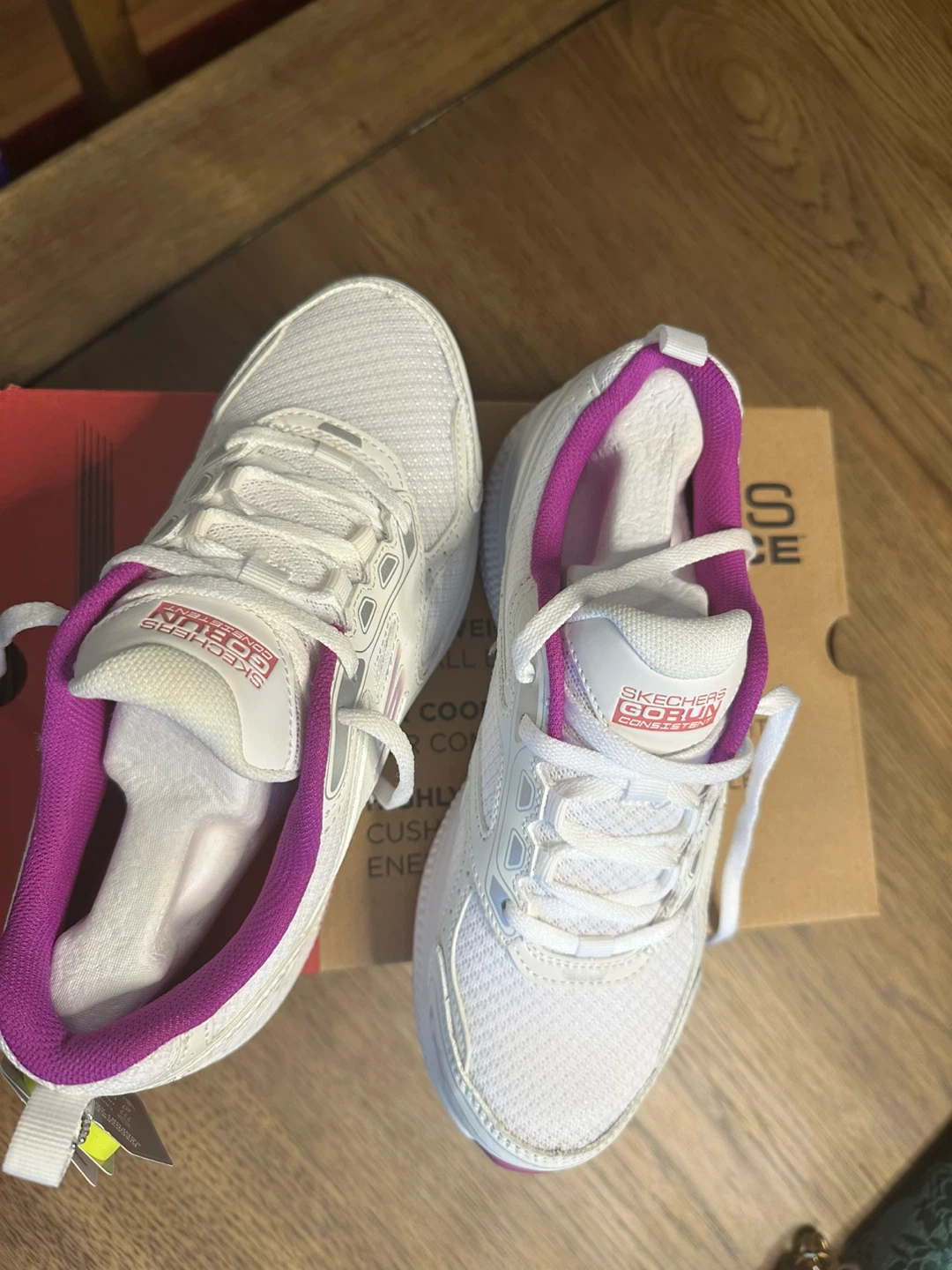 NWT Skechers GORun Consistent Sneakers White/Purple Size 6 - photo 4