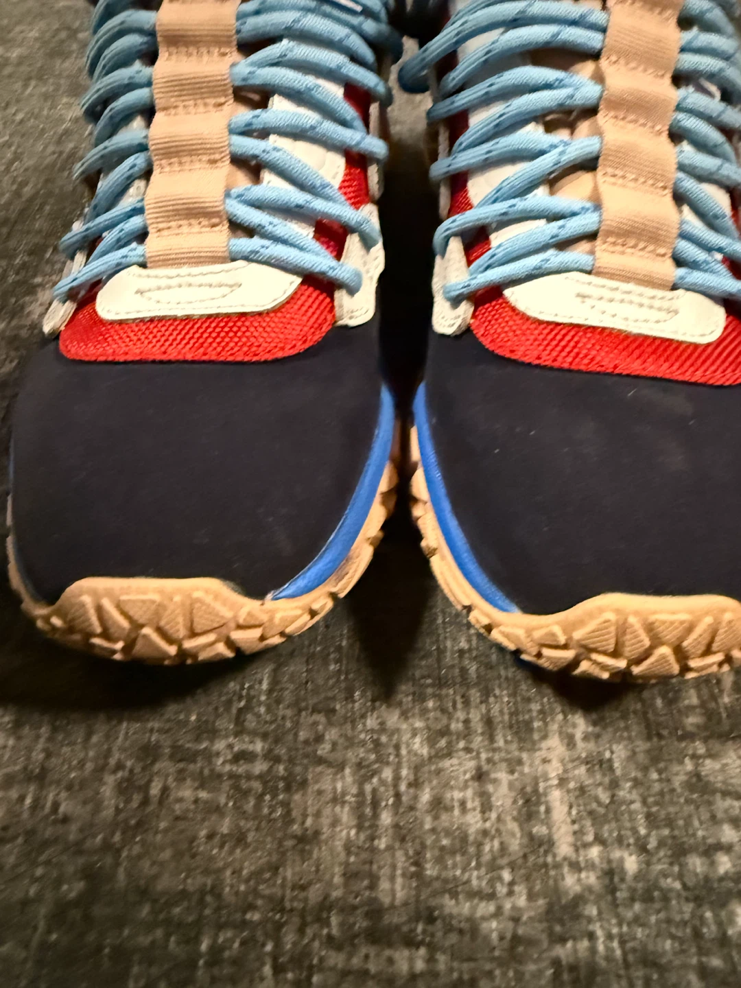 Champion "C" Logo Sneakers - photo 5