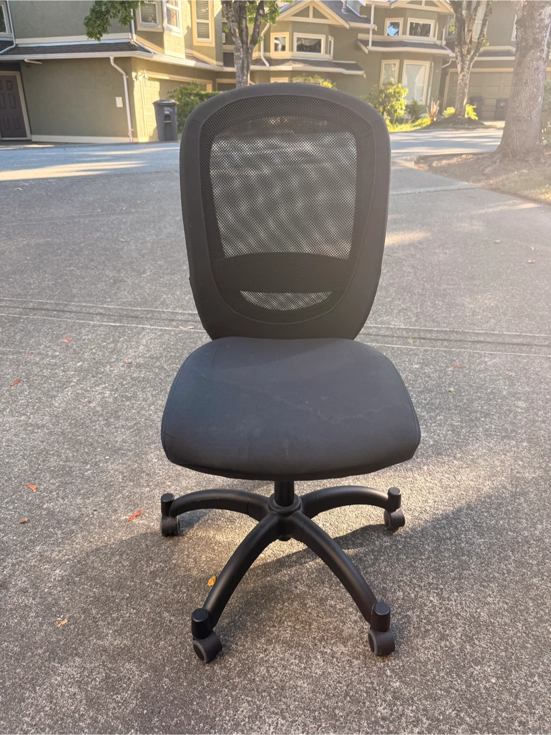 Black Mesh Back Office Chair
