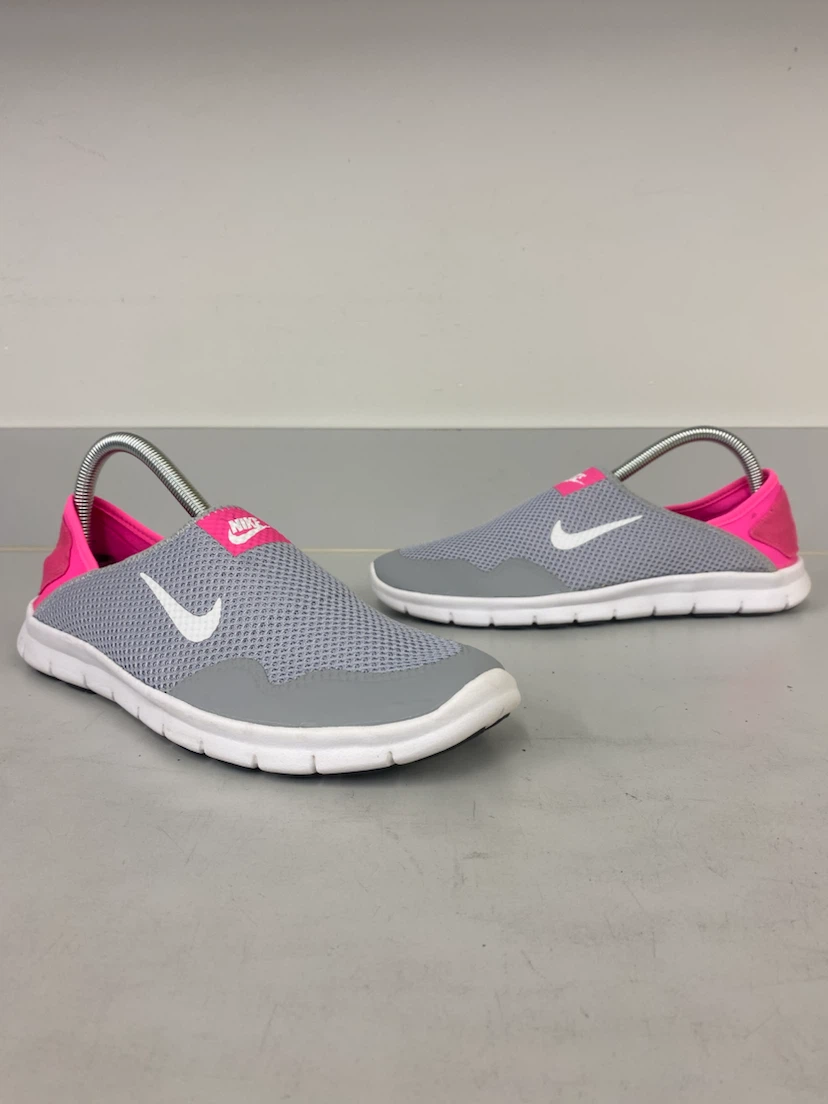 Nike Women's Slip-On Shoes Grey/Pink Size 9
