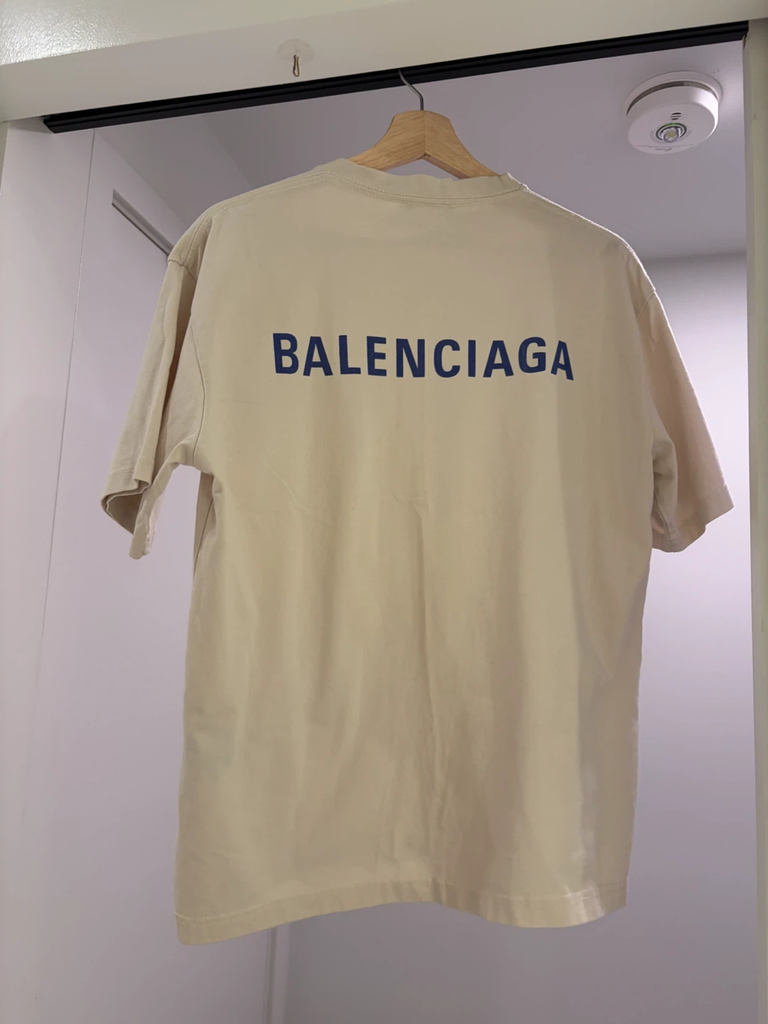 Balenciaga t shirt - photo 2