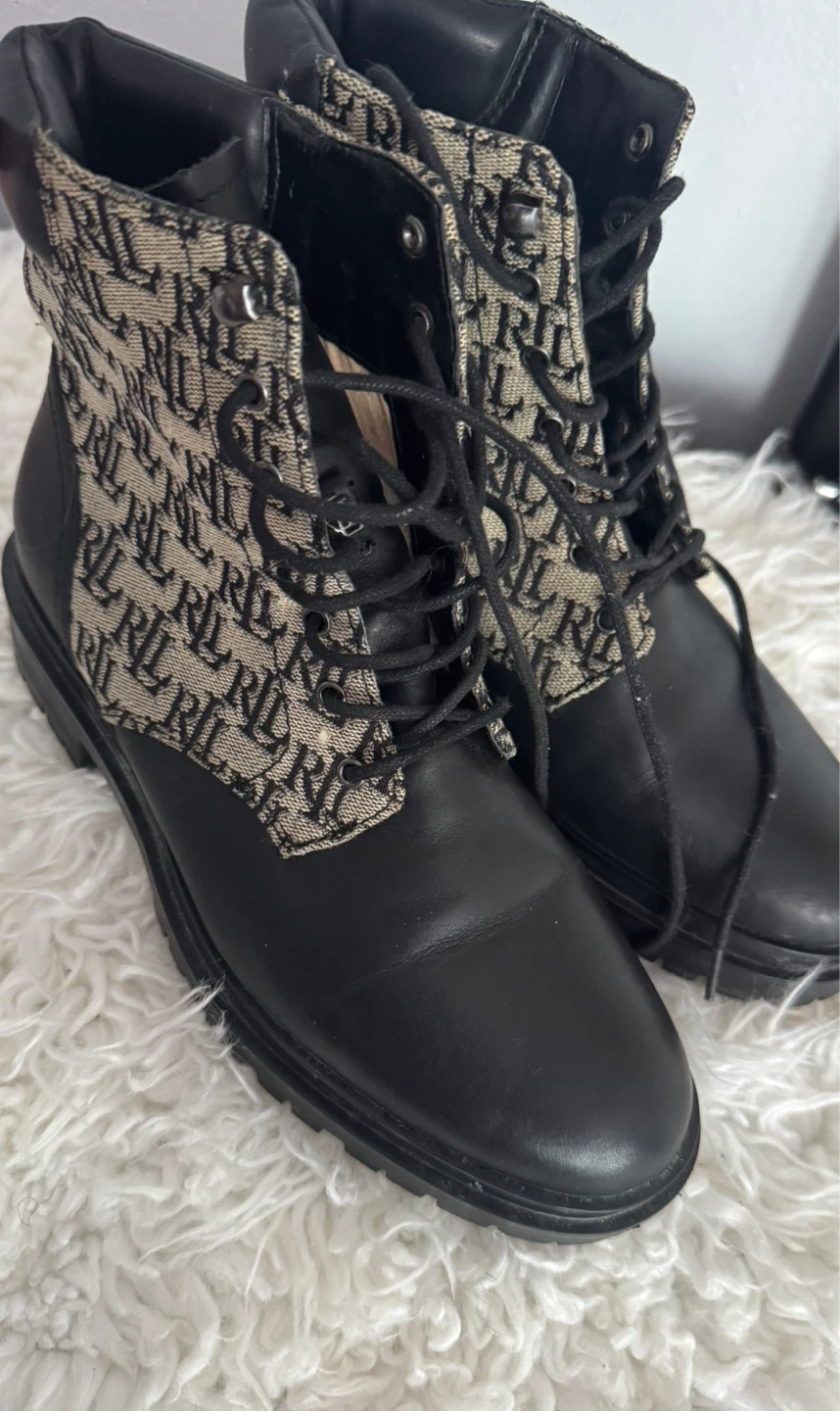 Lauren Ralph Lauren CARLEE Boots Size 8.5